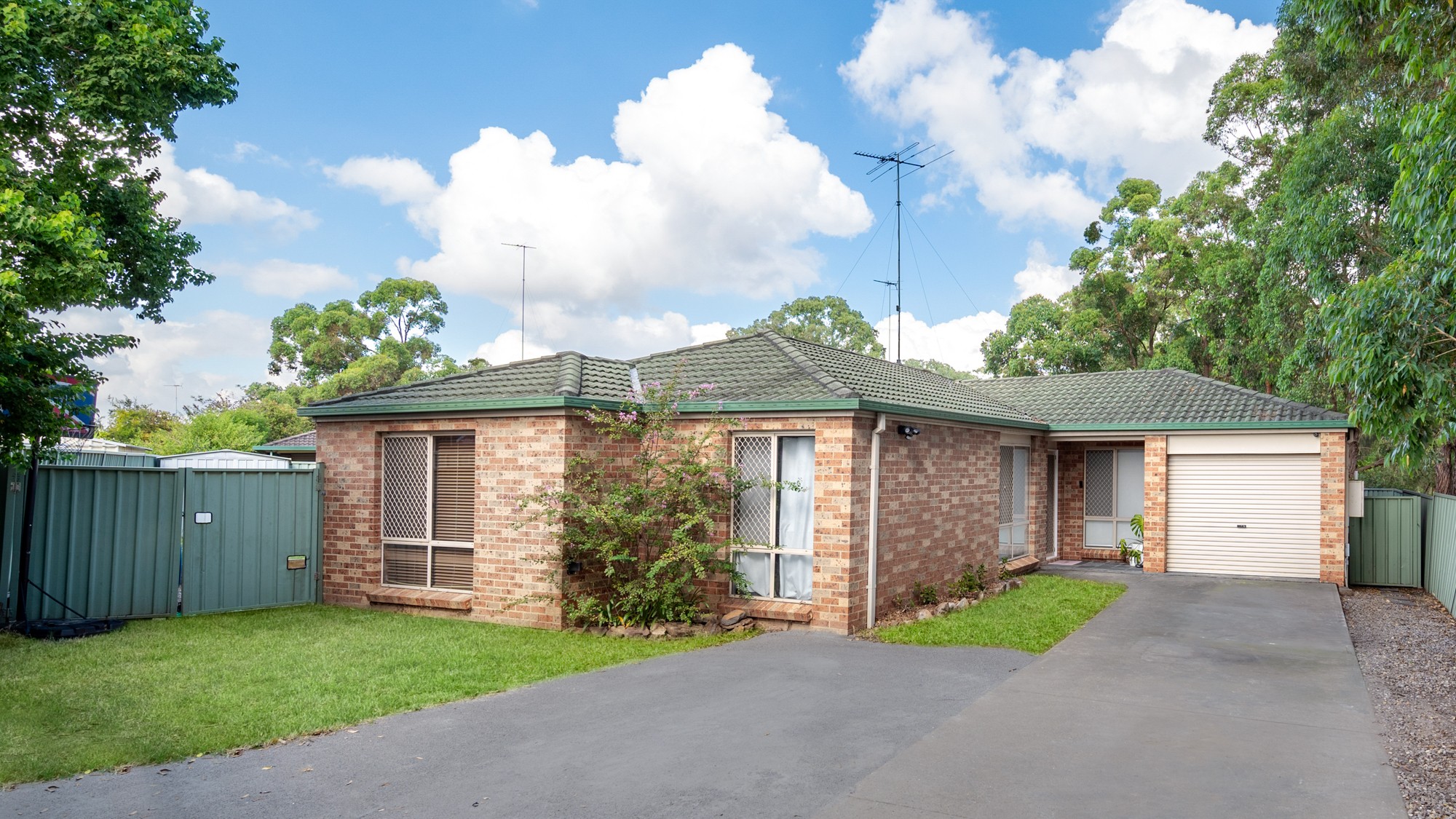 38 Ballybunnion Terrace, Glenmore Park, NSW 2745