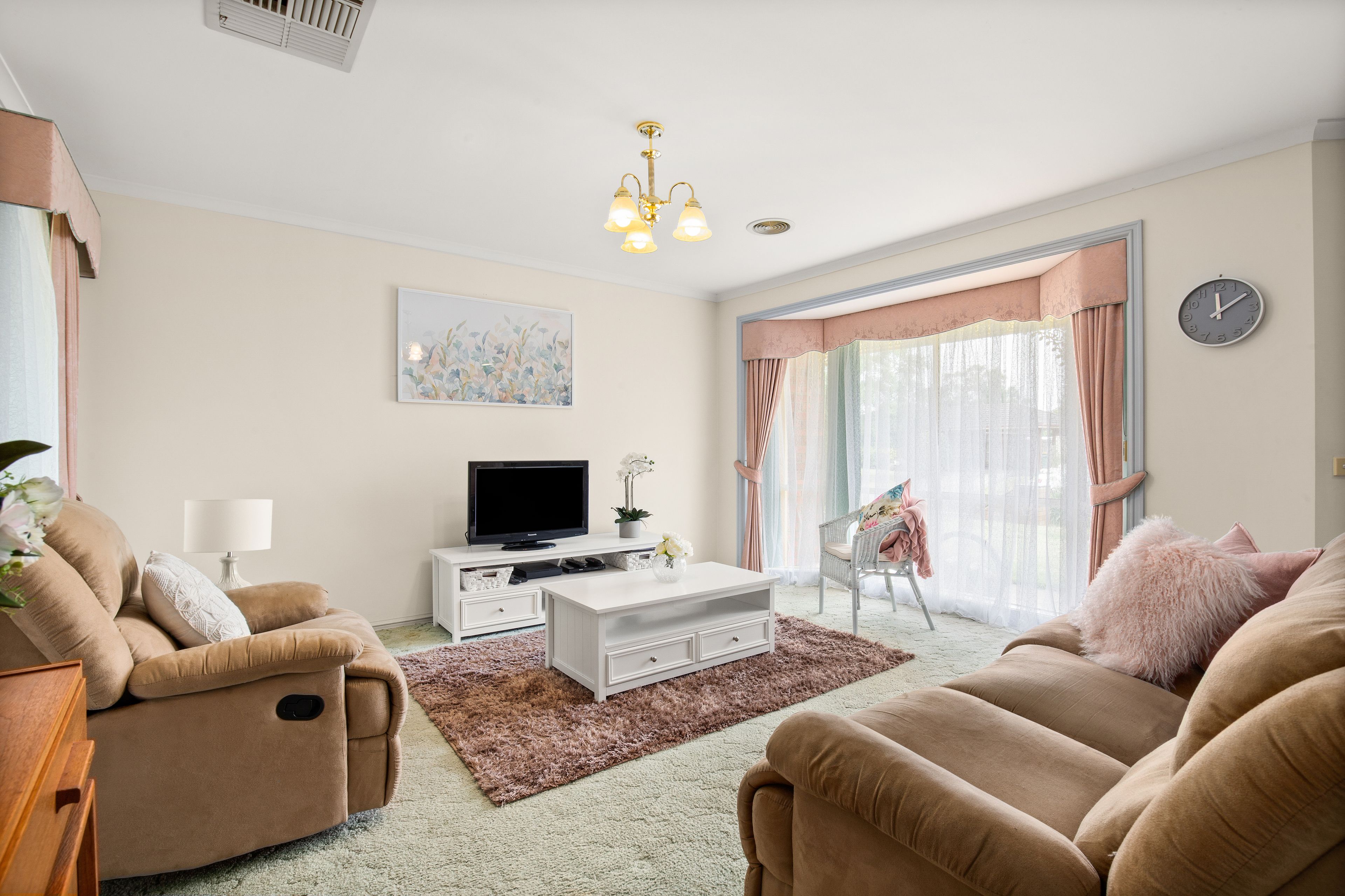 24 Thomas Place, Pakenham, VIC 3810