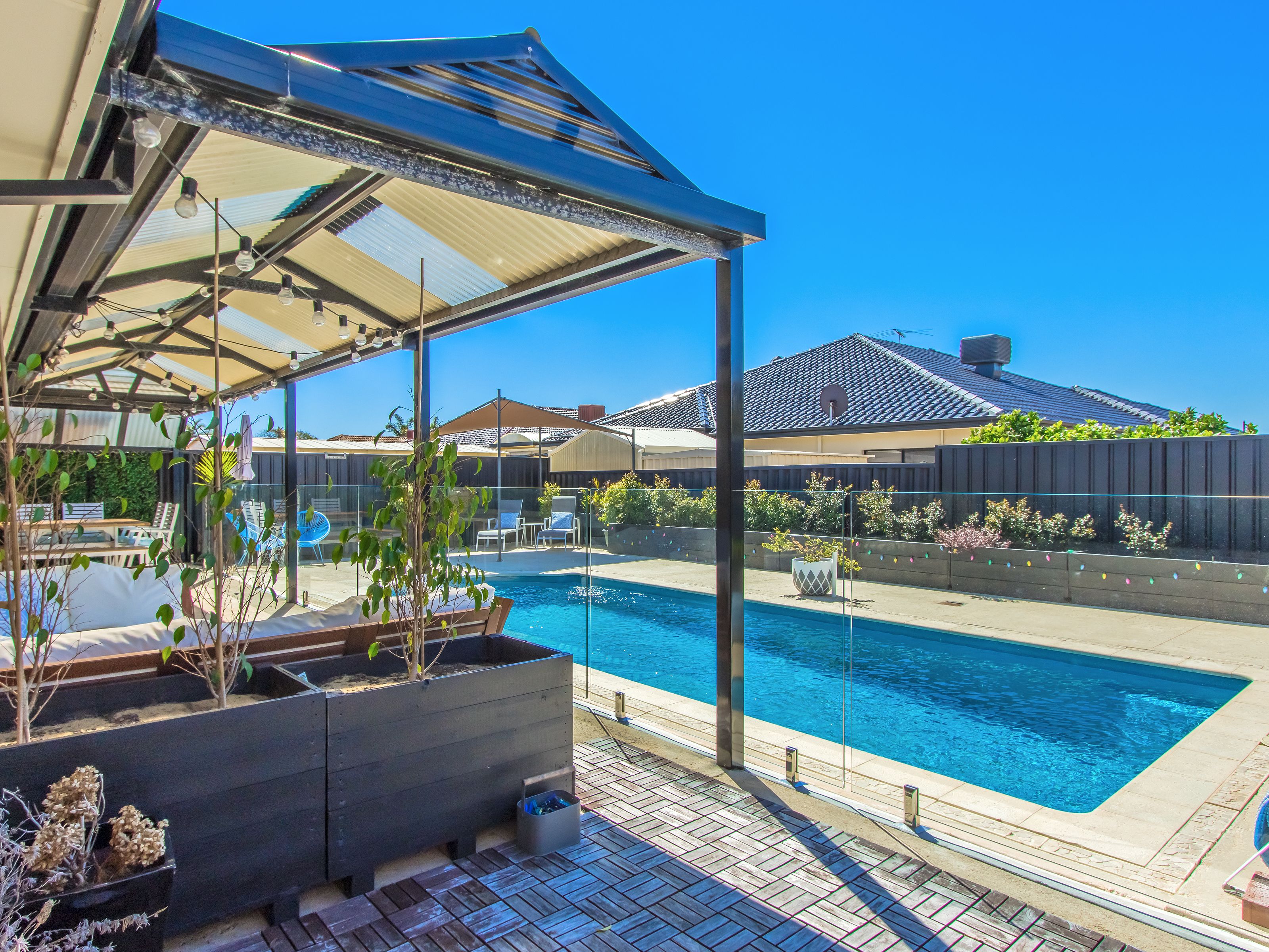 52 Liechardt Loop, Rockingham, WA 6168 Sold House Ray White