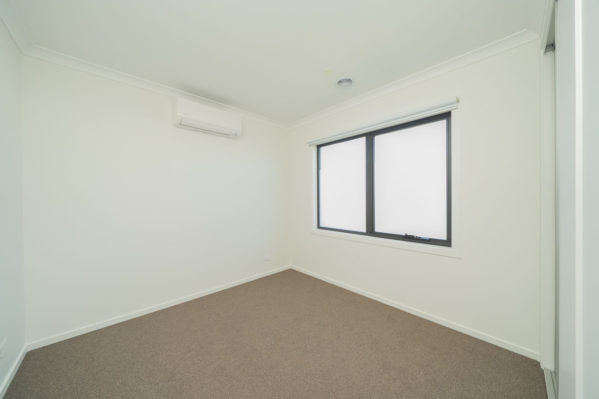 74 Broadway Street — photo 10 of 17