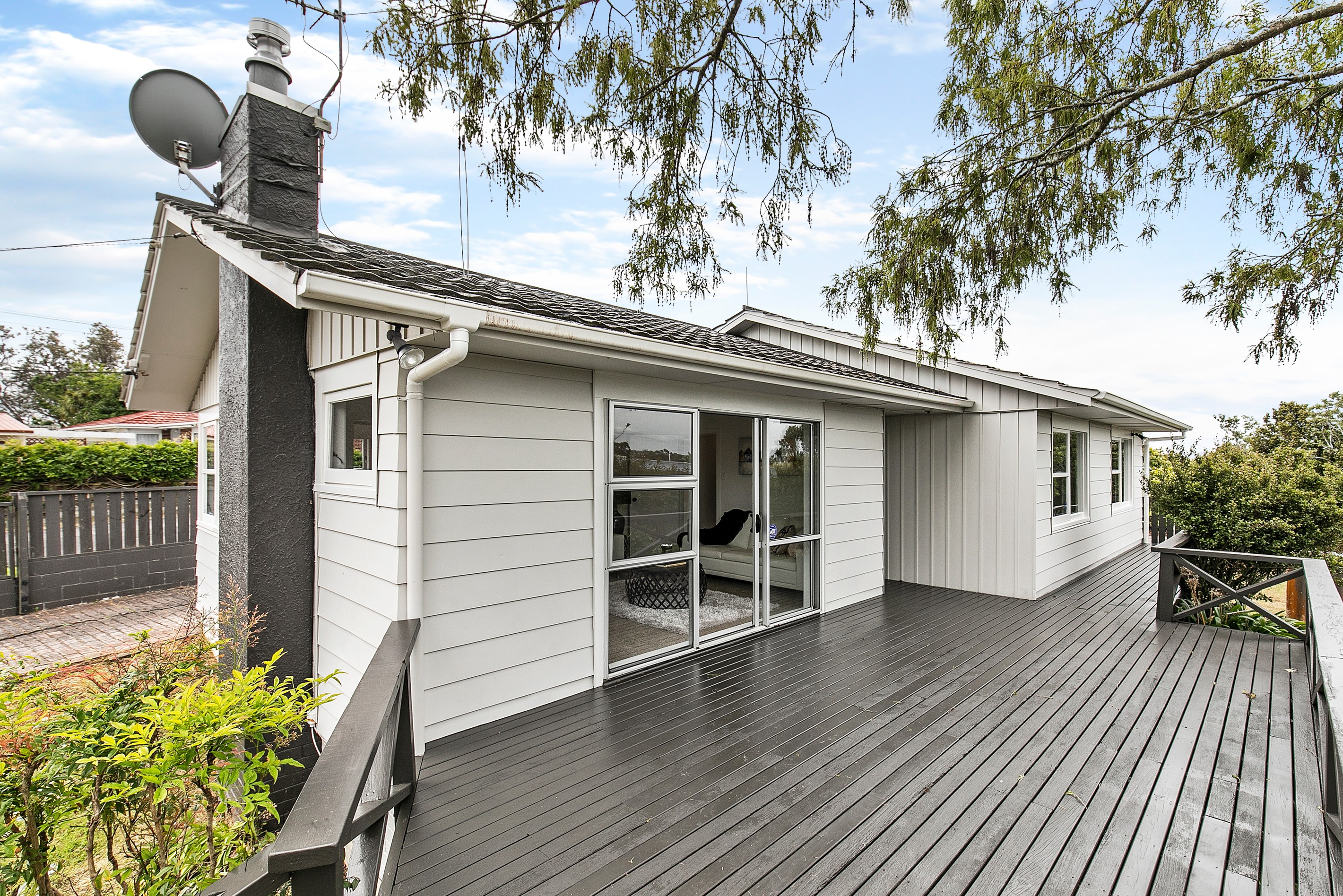 14 Taupo Street, Green Bay, Waitakere City