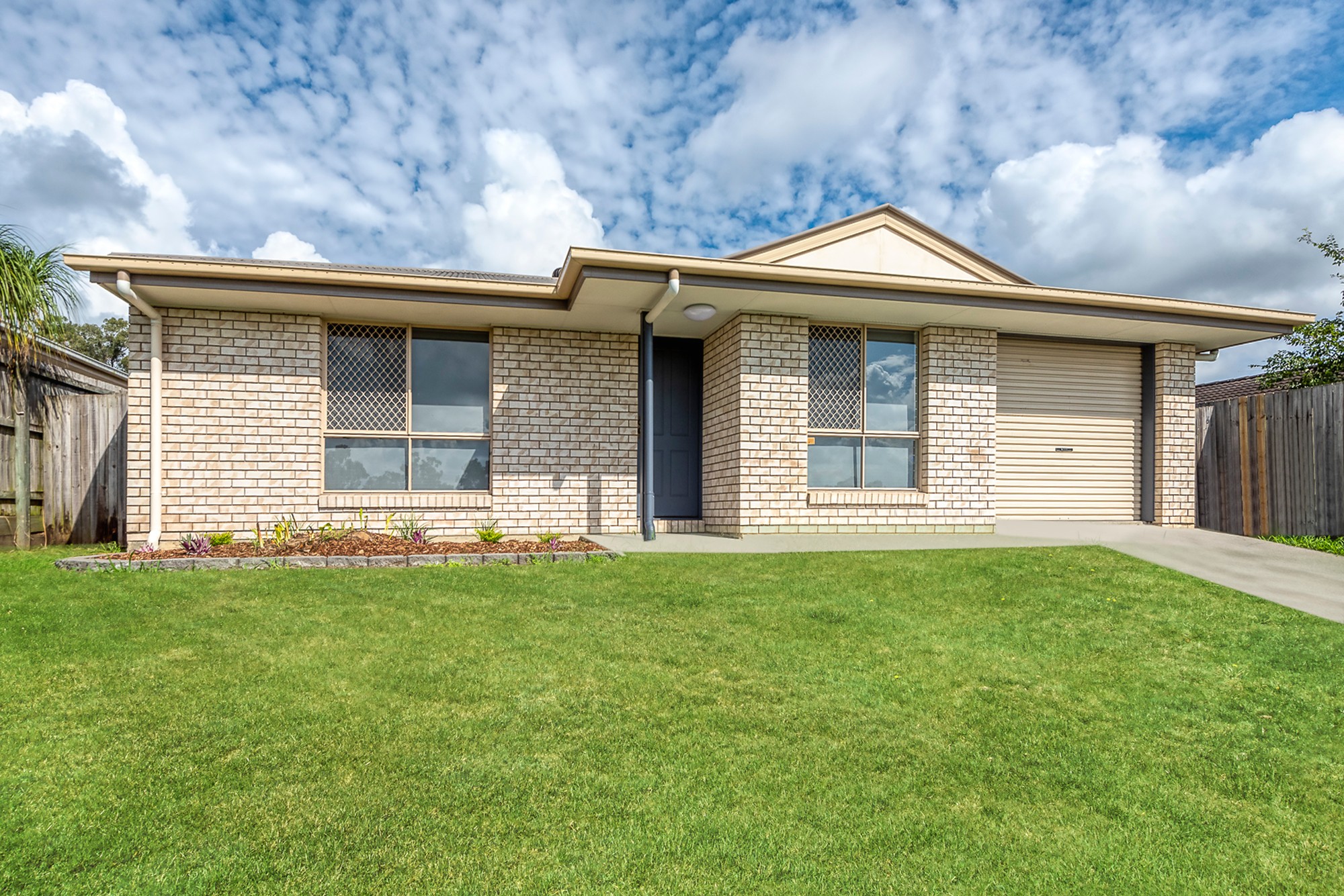 33 Elkhorn Street, Bellbird Park, QLD 4300