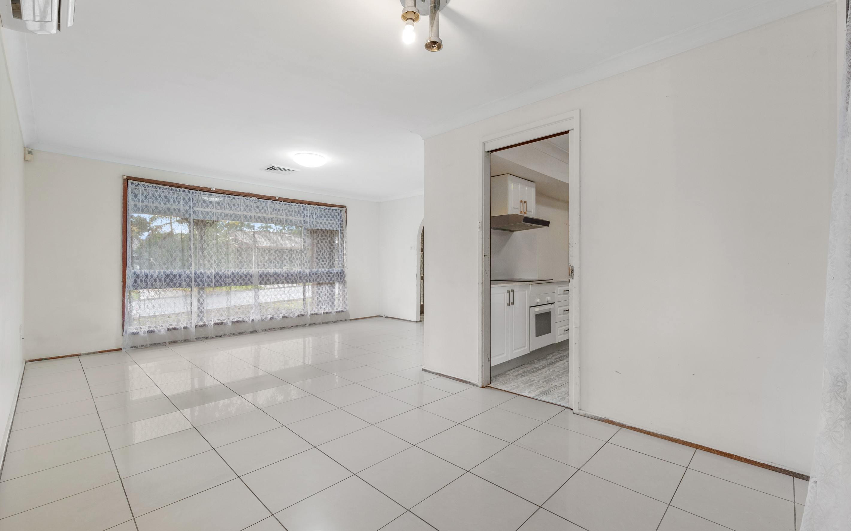 5 Lyrebird Place, Ingleburn, NSW 2565