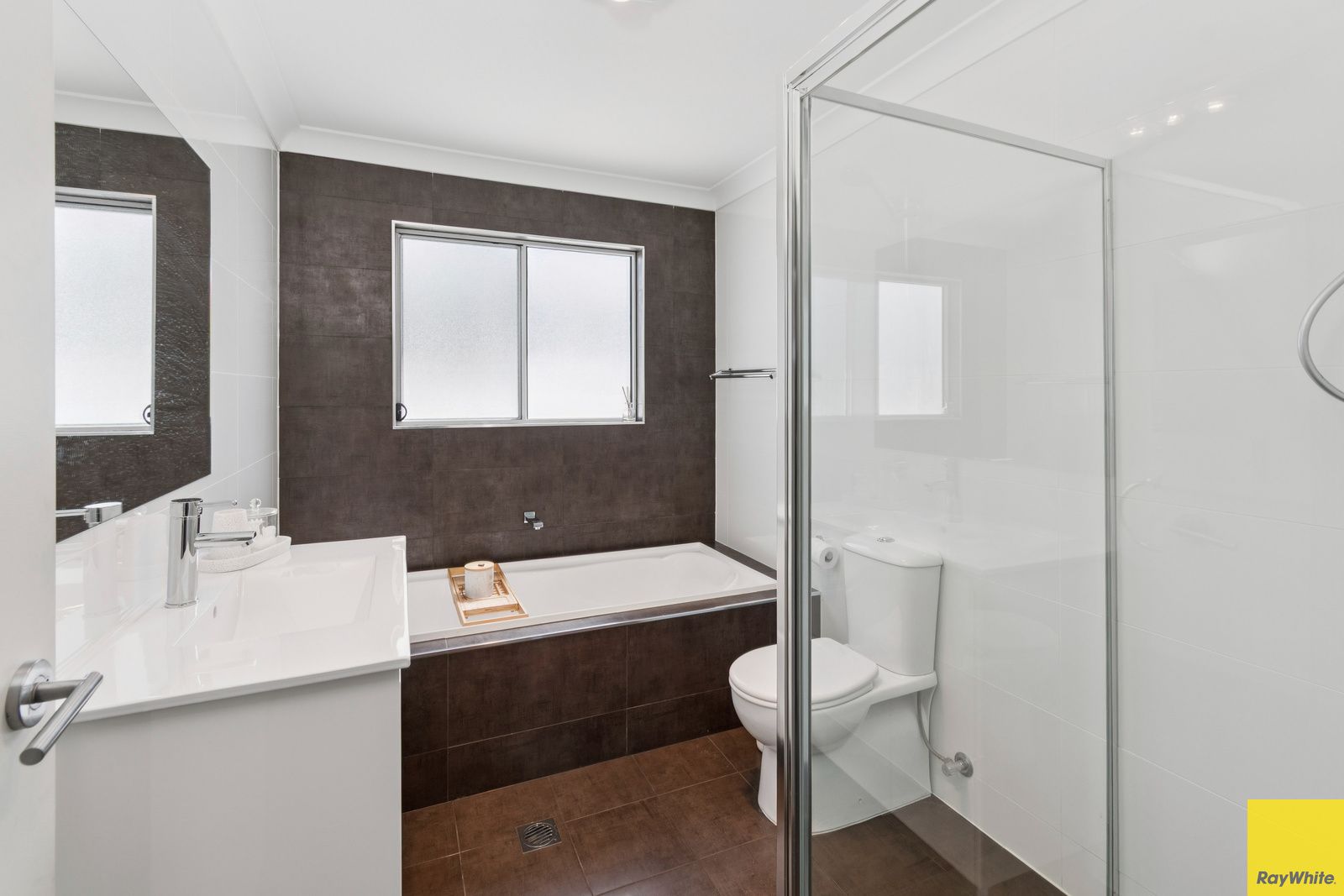 2B Brooks Terrace — photo 9 of 10