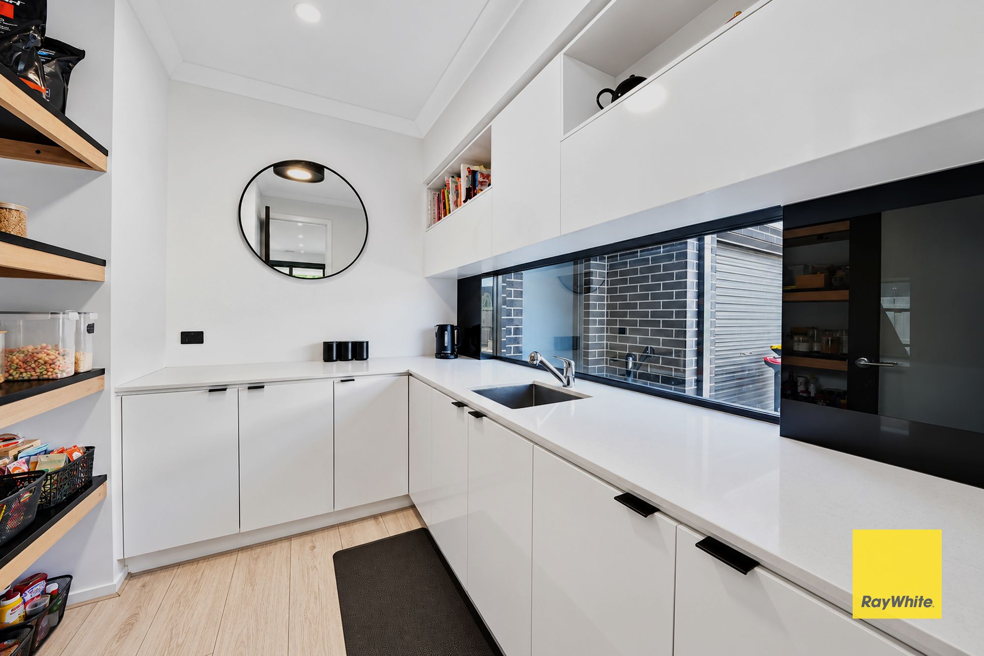 4 Jarvis Road — photo 11 of 30