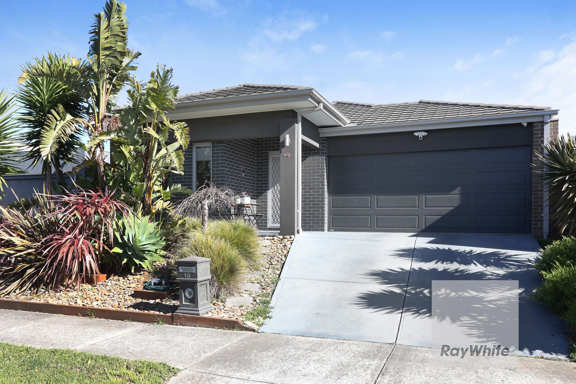 10 Celeste Street, Mickleham, VIC 3064