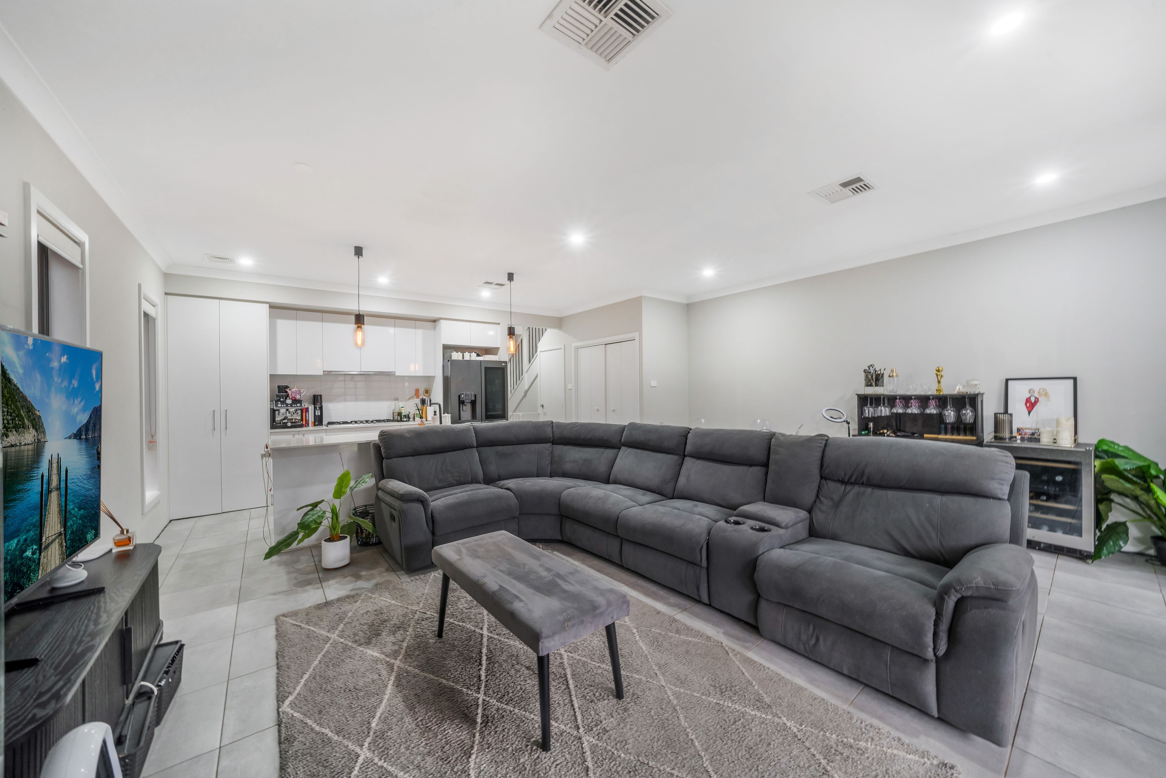 44 Connemara Street — photo 3 of 19