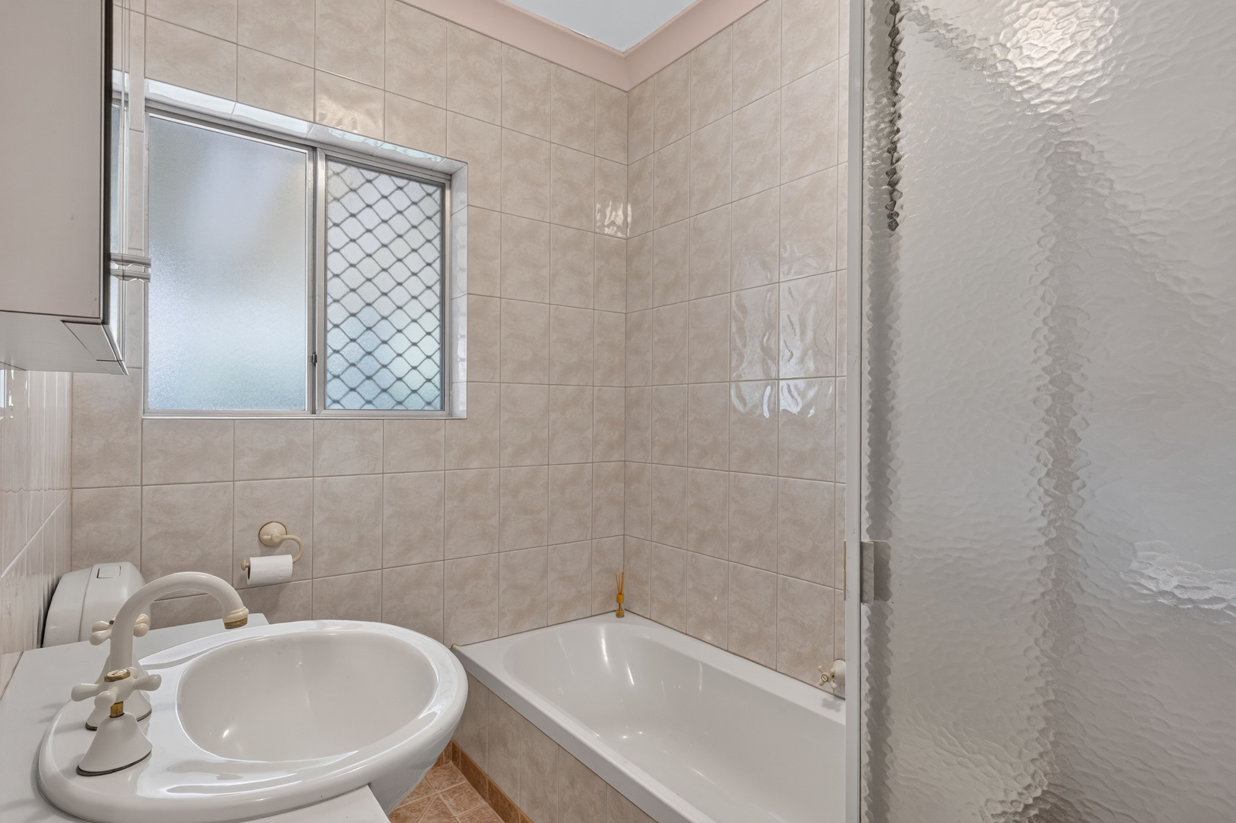 1A Balmoral Avenue — photo 5 of 17