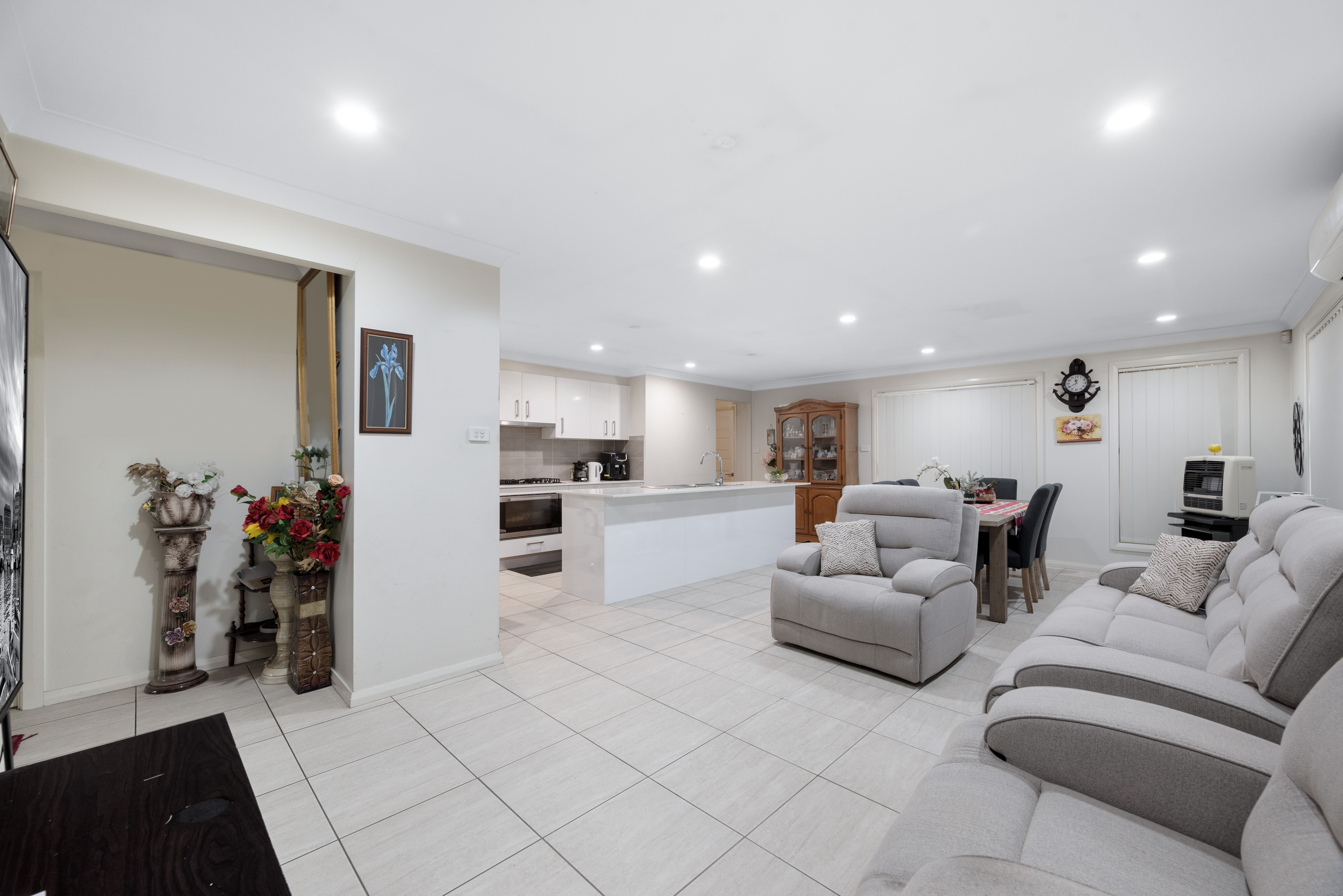 17 Bilson Road, Spring Farm, NSW 2570