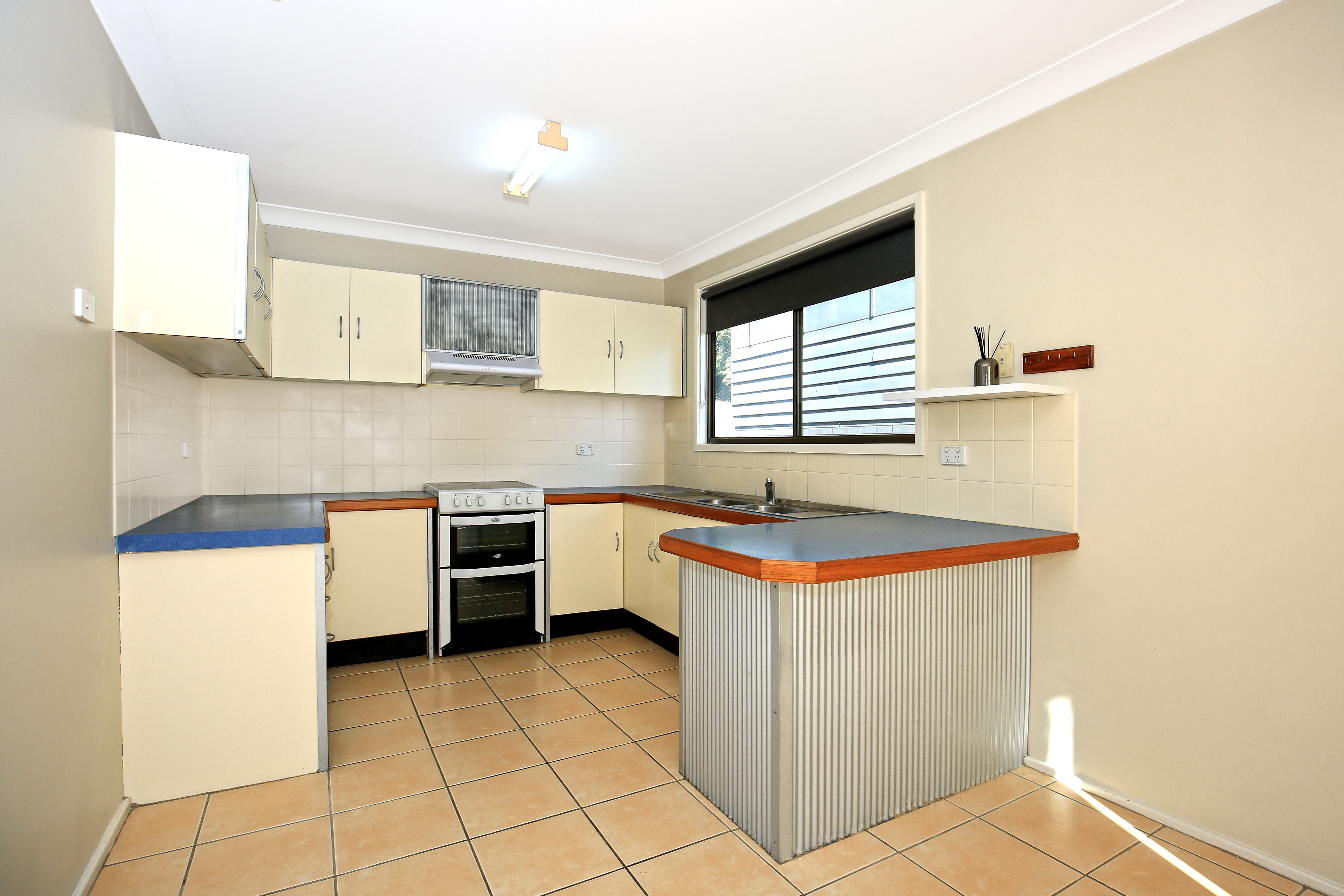 76 Bunberra Street, Bomaderry, NSW 2541