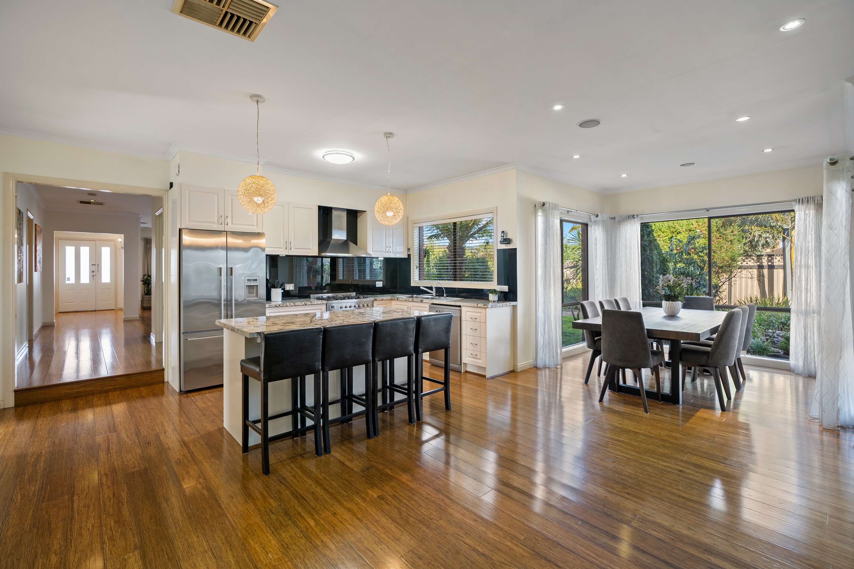 34 Caversham Terrace, Lynbrook, VIC 3975