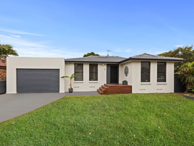 10 Tallagandra Drive, Quakers Hill NSW 2763