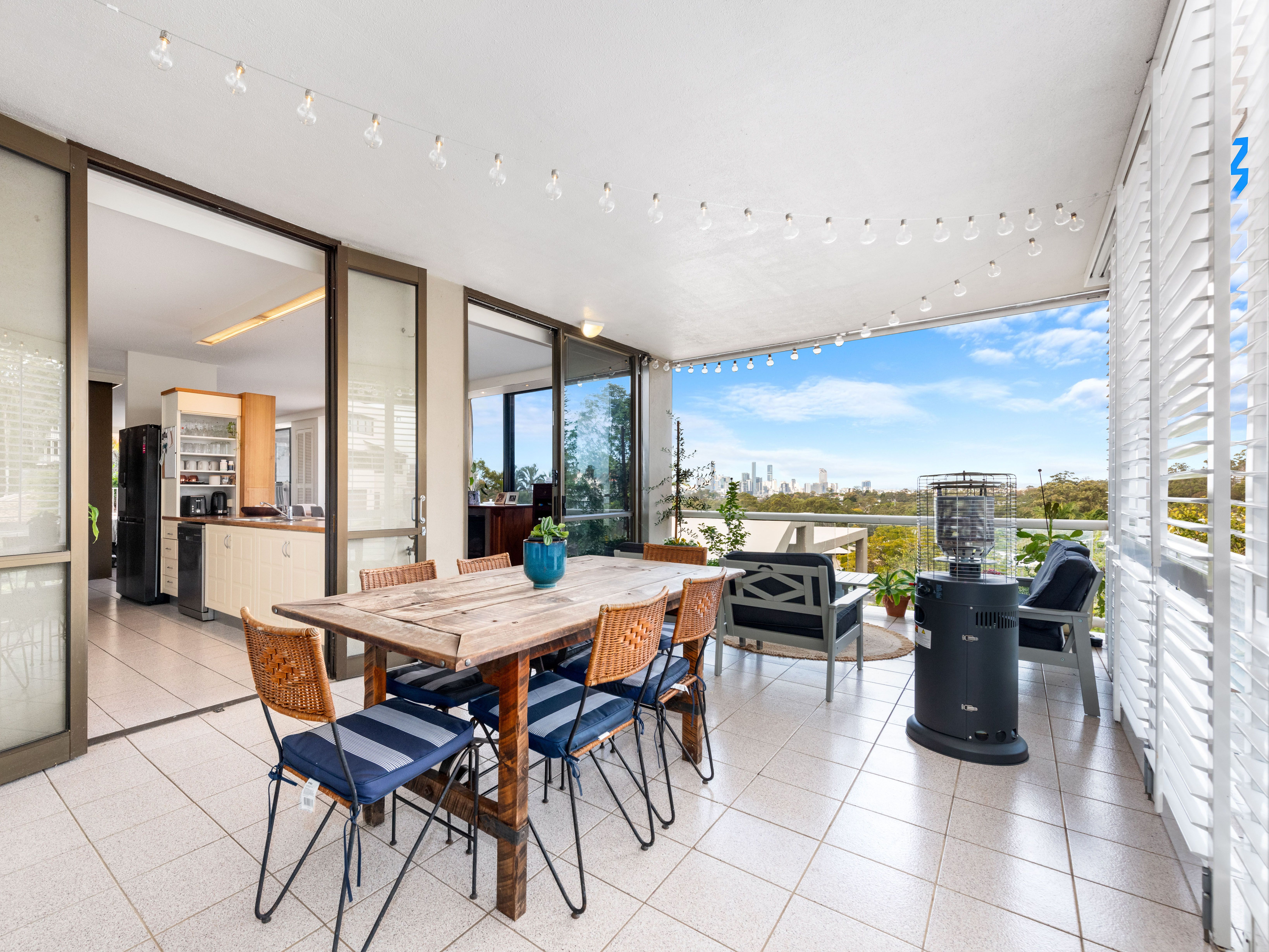 6 Golden Orchid Close, Bardon QLD 4065