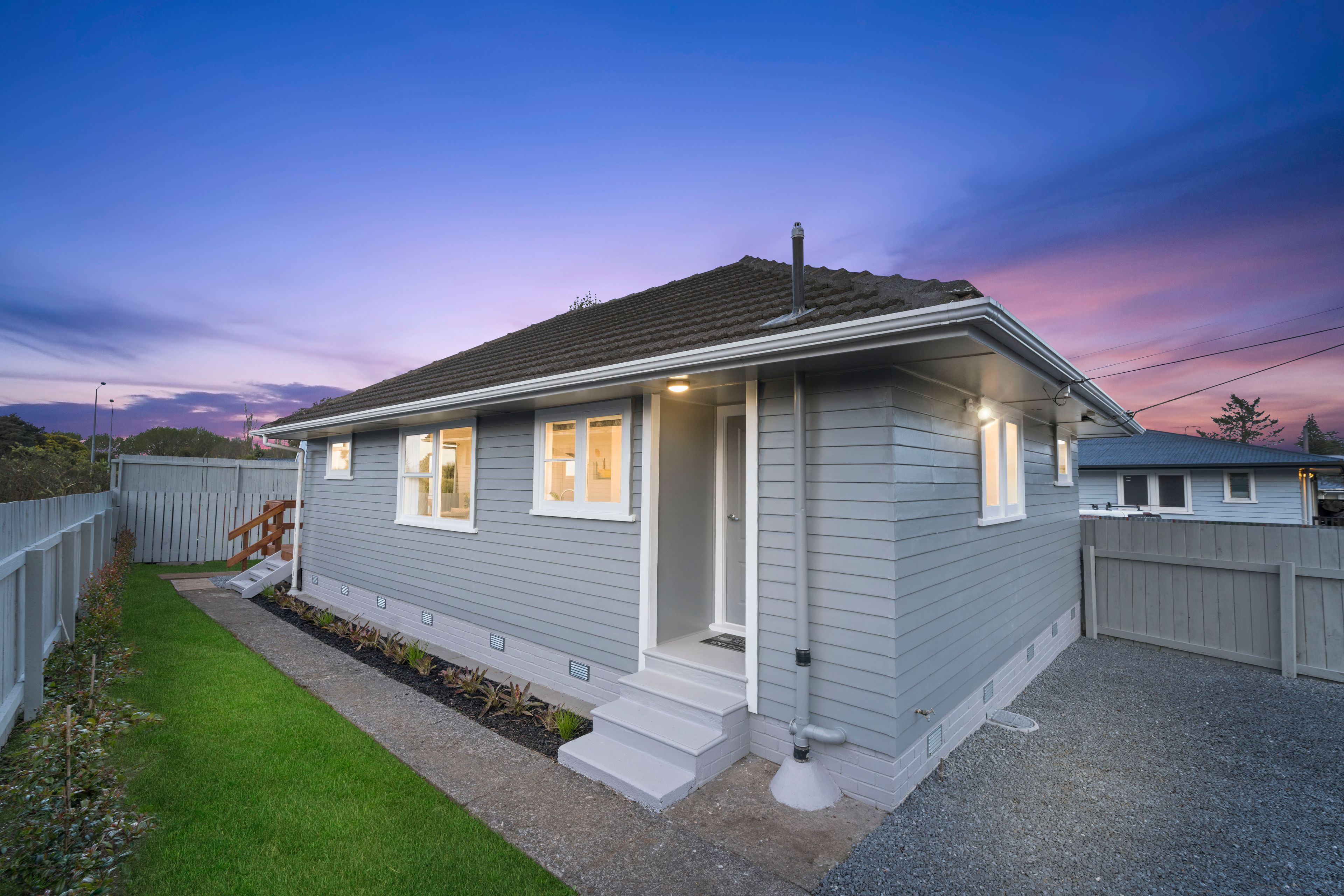 1/85A Tidal Road, Mangere East, Manukau City