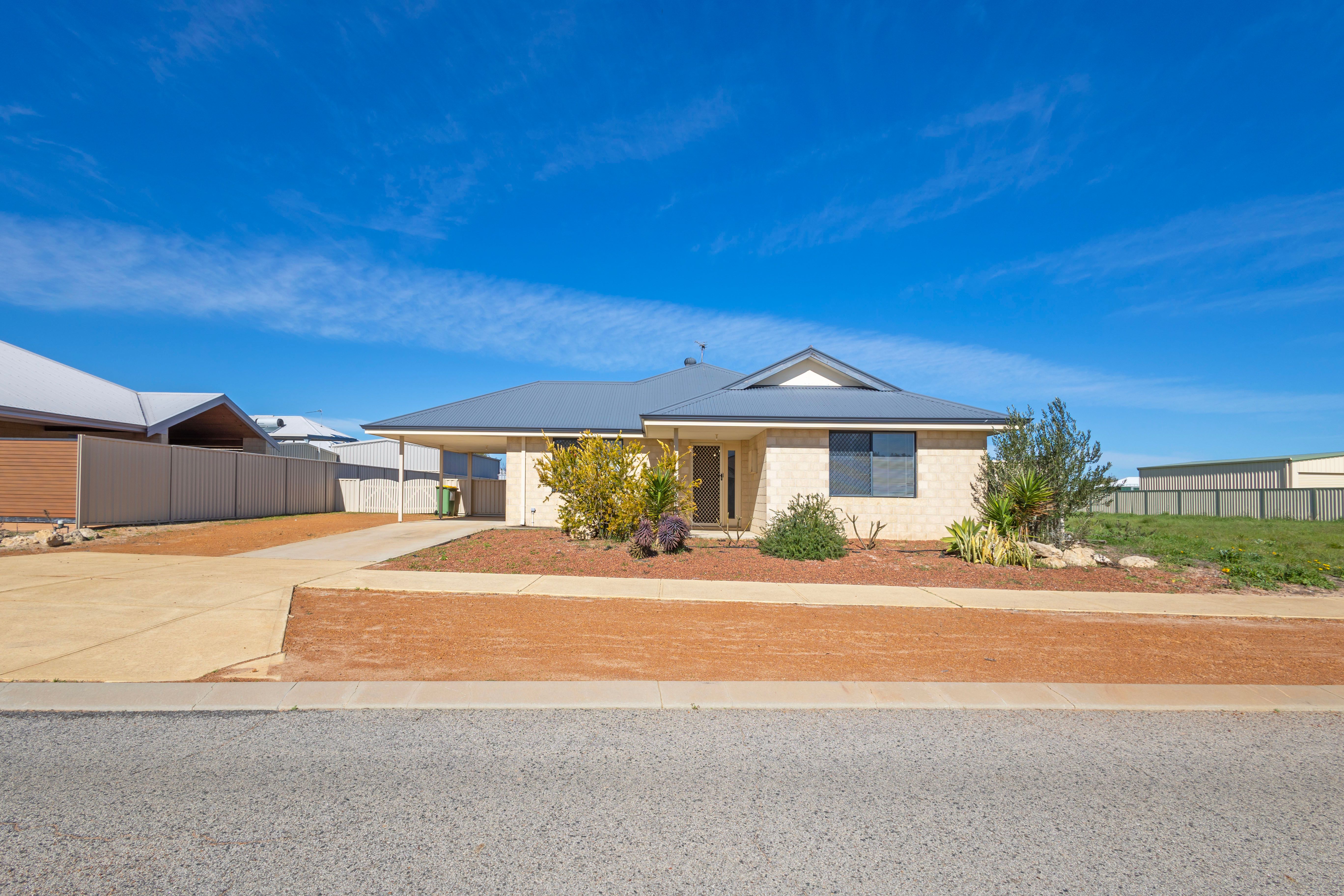 29 Dryandra Boulevard — photo 4 of 24