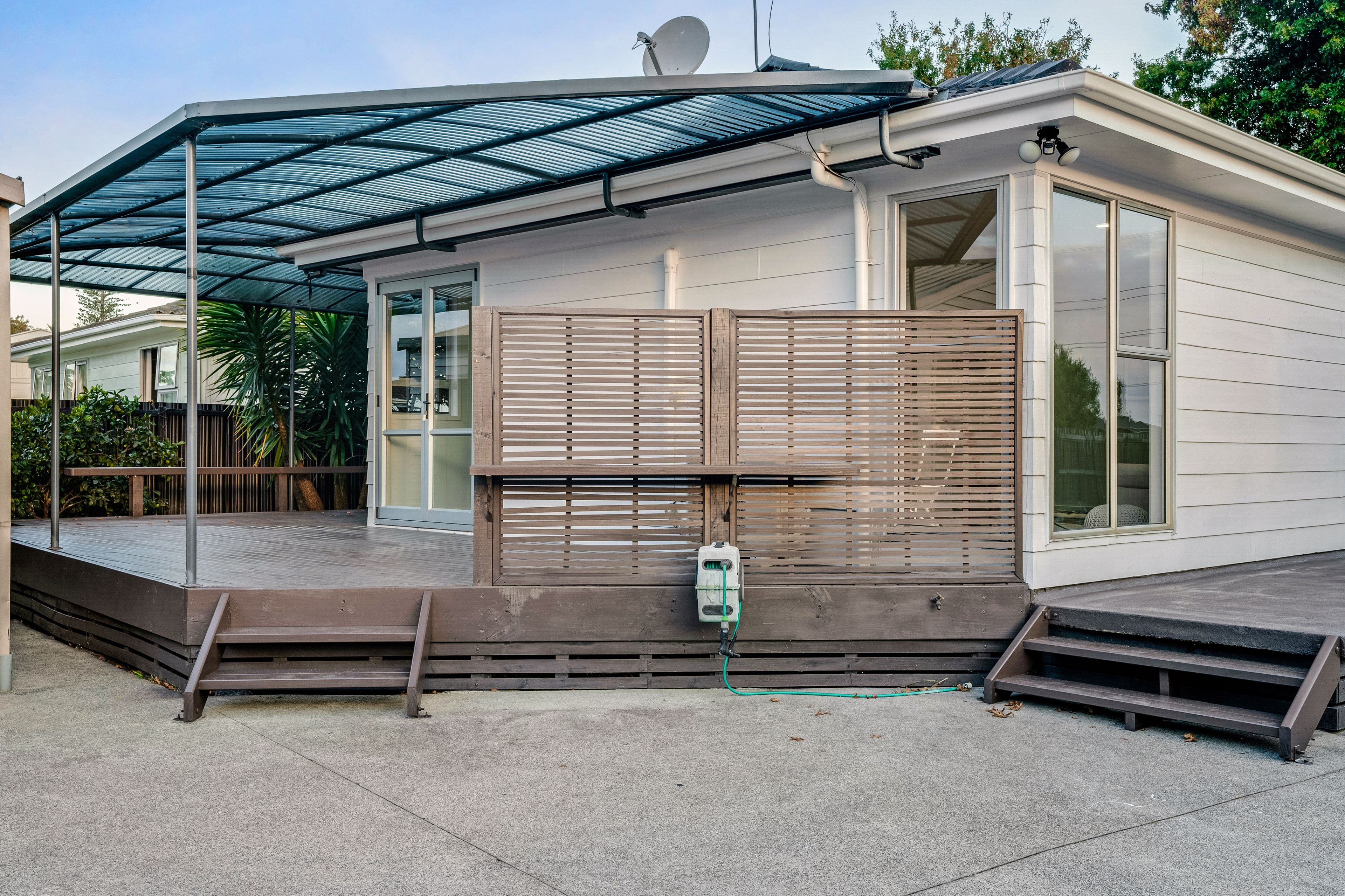 102 Flat Bush Road, Clover Park, Manukau City