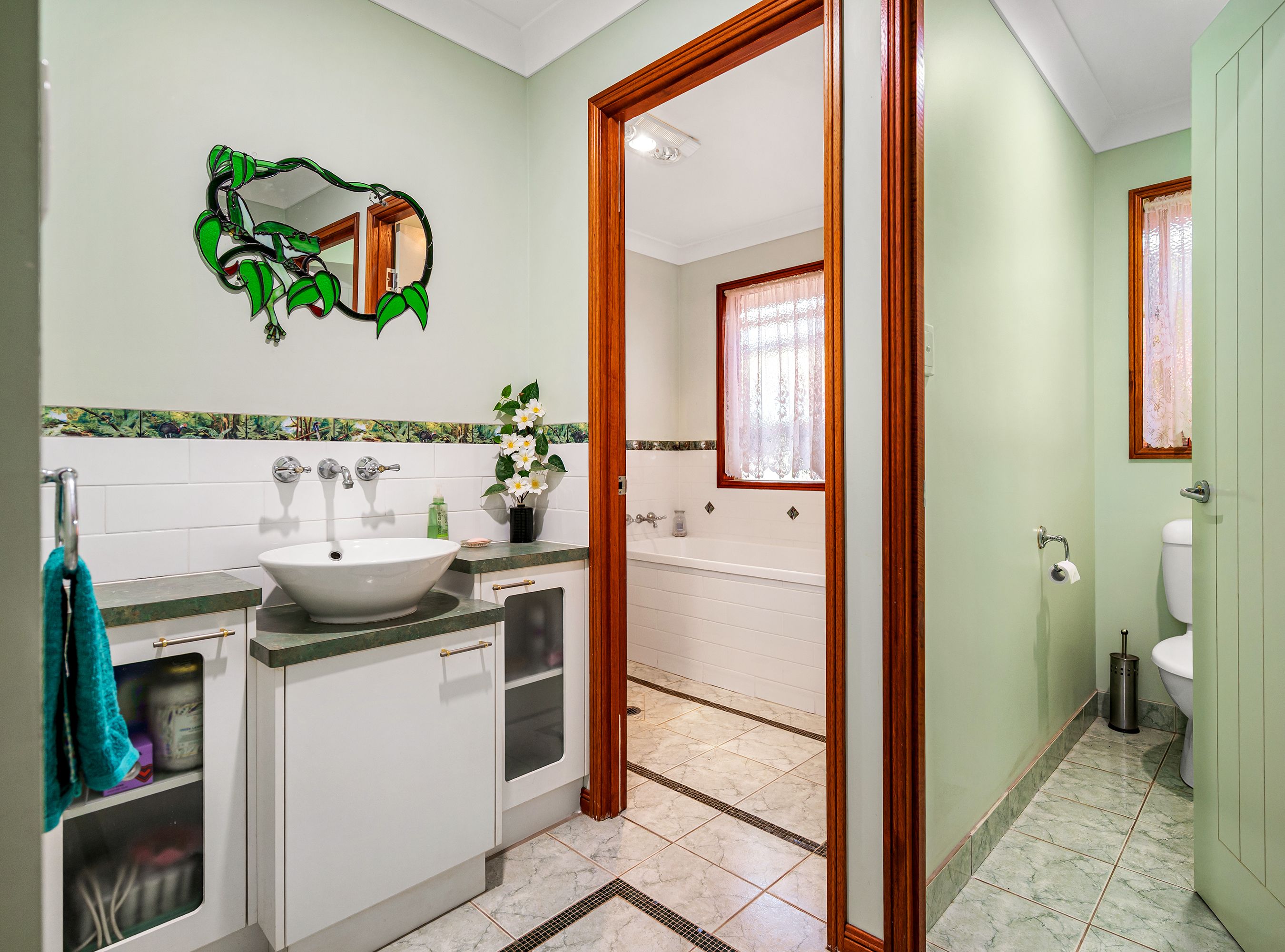 11 Mclachlan Drive — photo 9 of 25