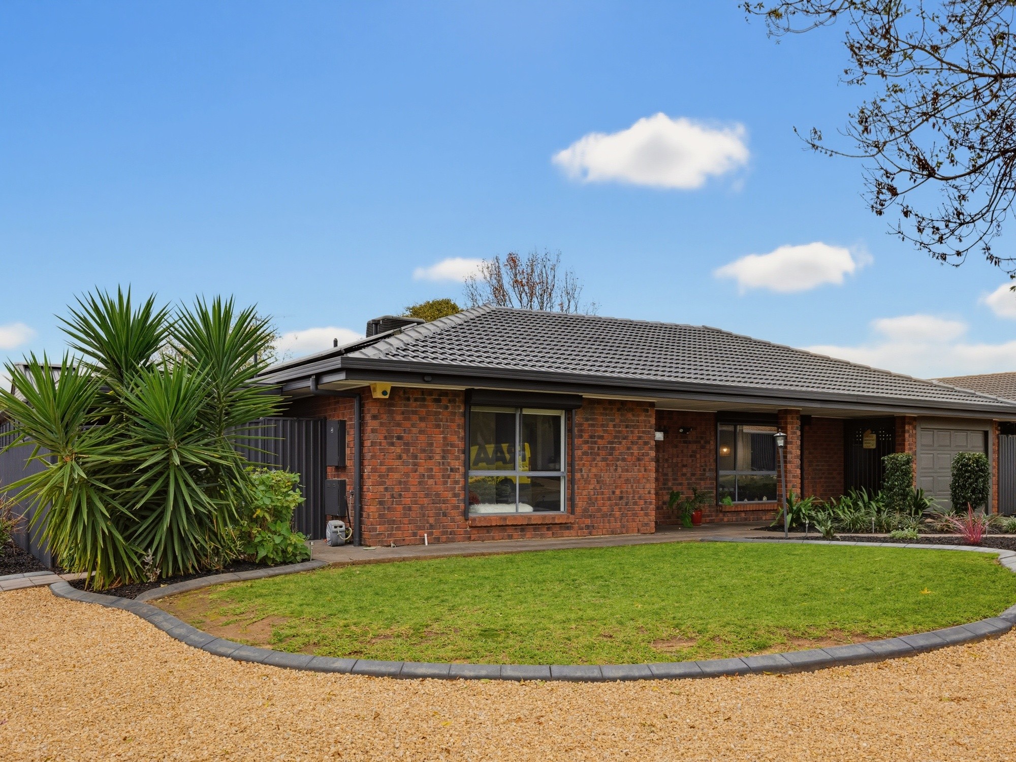 1 Mccarthy Avenue, Morphett Vale, SA 5162