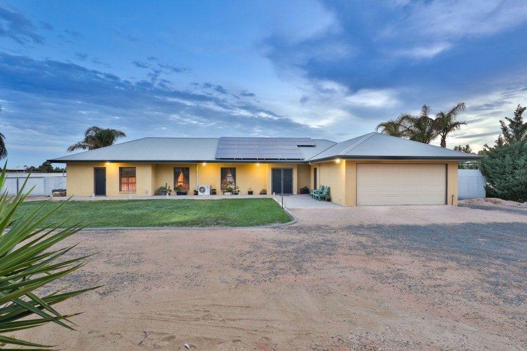 215 Channel Road, Merbein, VIC 3505