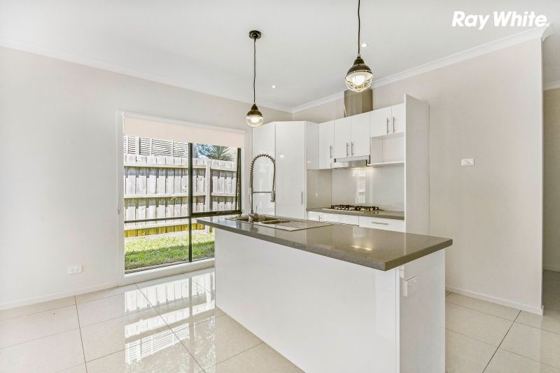 2/27 Sylphide Way, Wantirna South, VIC 3152