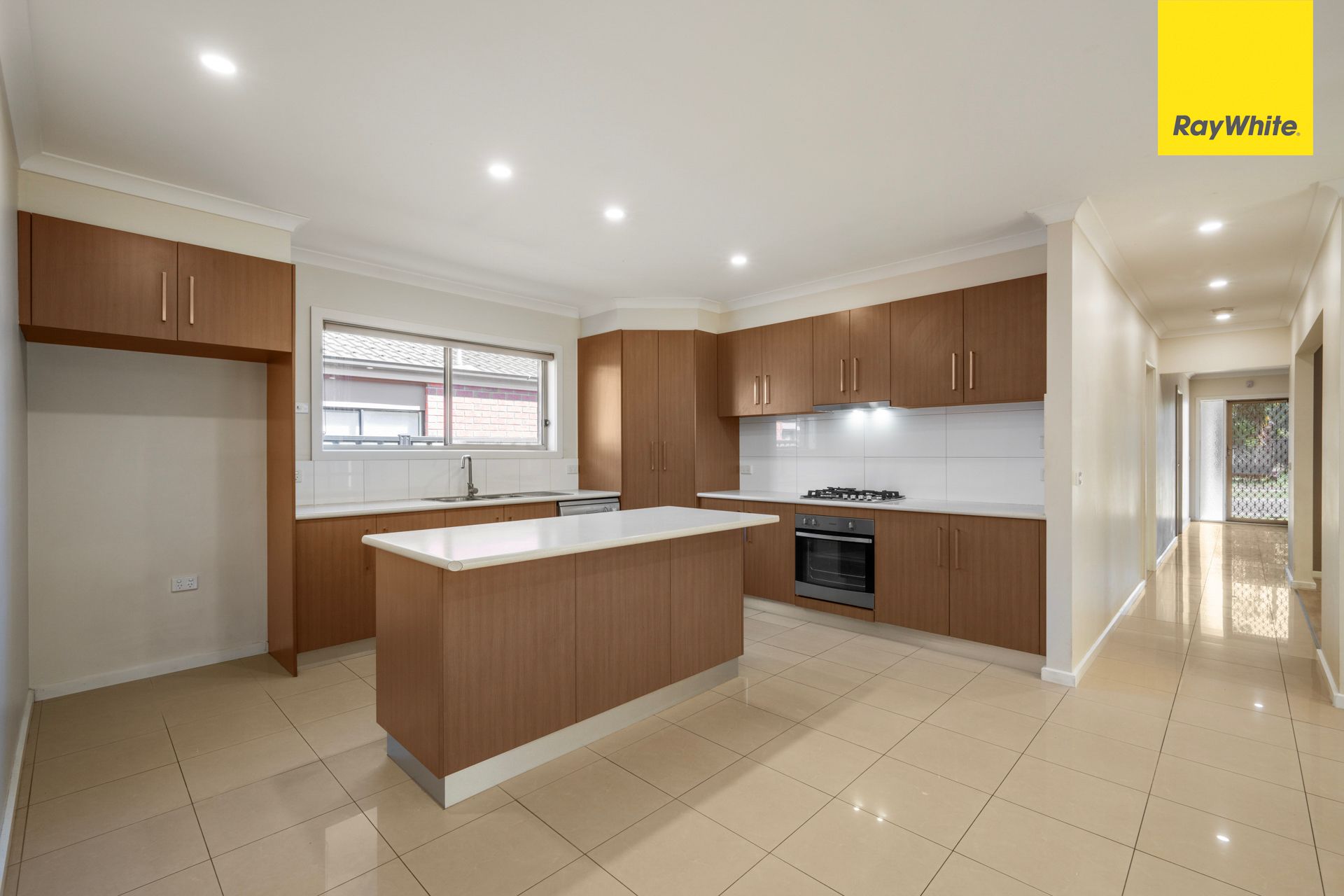 73 Lakewood Boulevard, Melton, VIC 3337