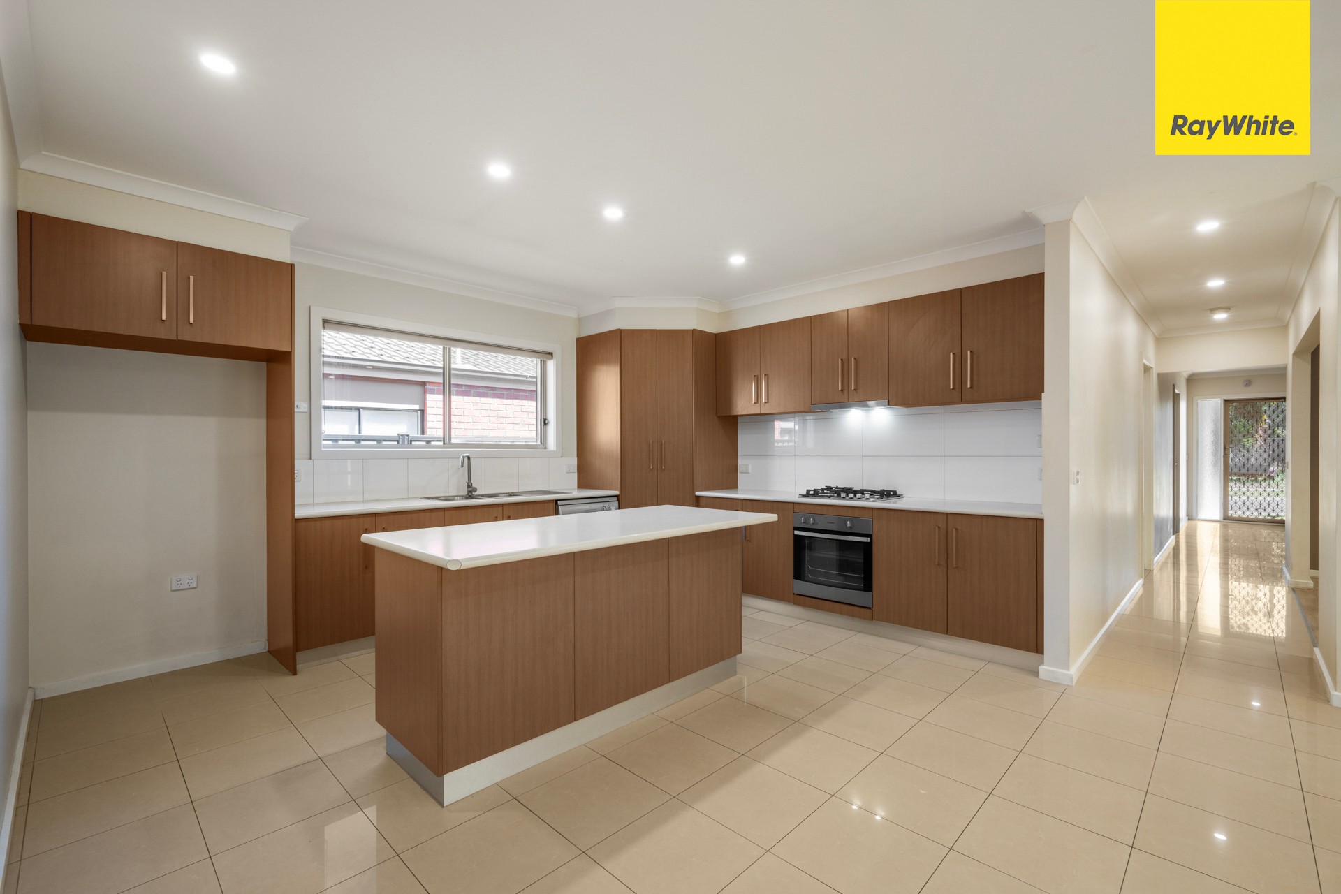 73 Lakewood Boulevard, Melton, VIC 3337