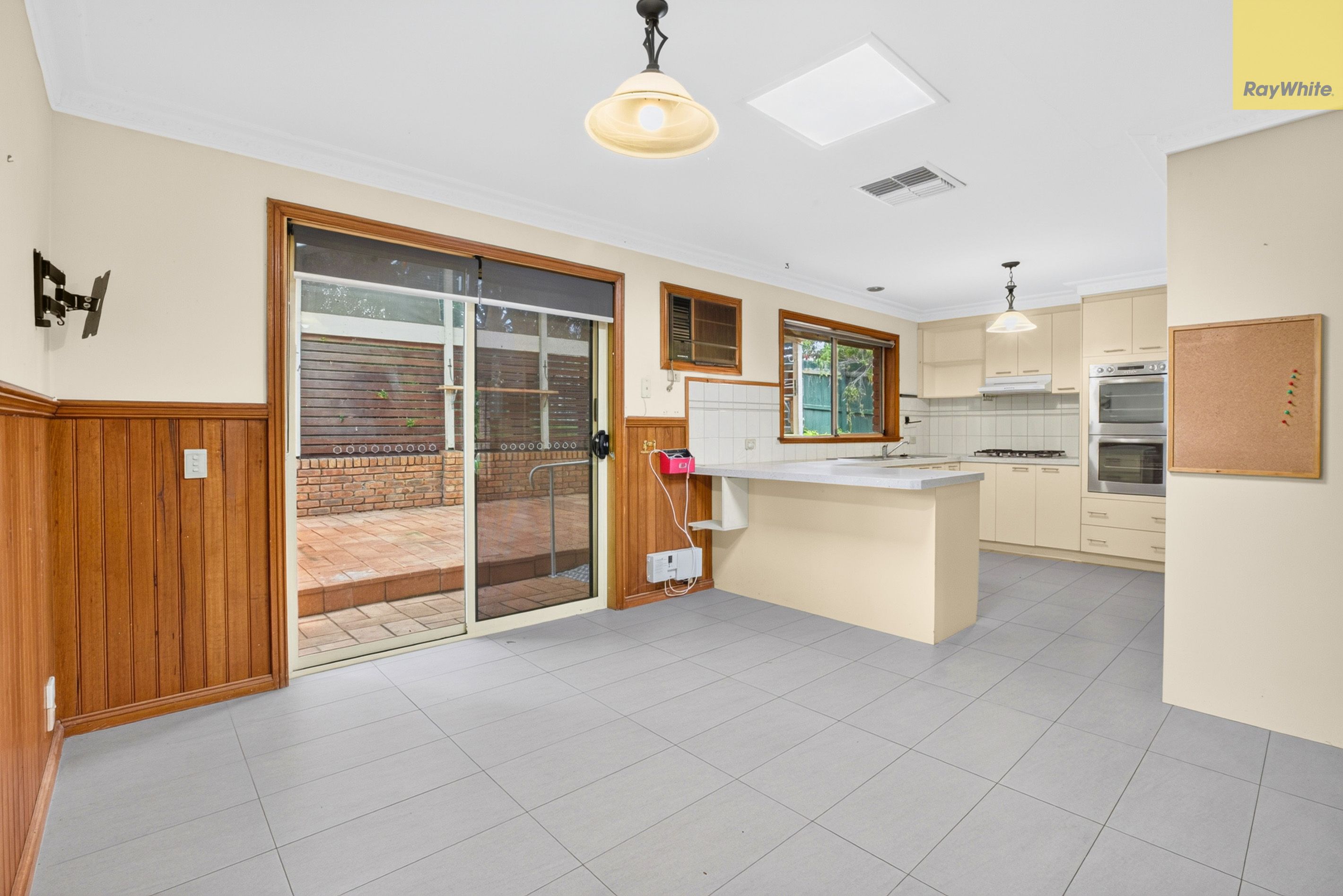 45 Underbank Boulevard — photo 4 of 18