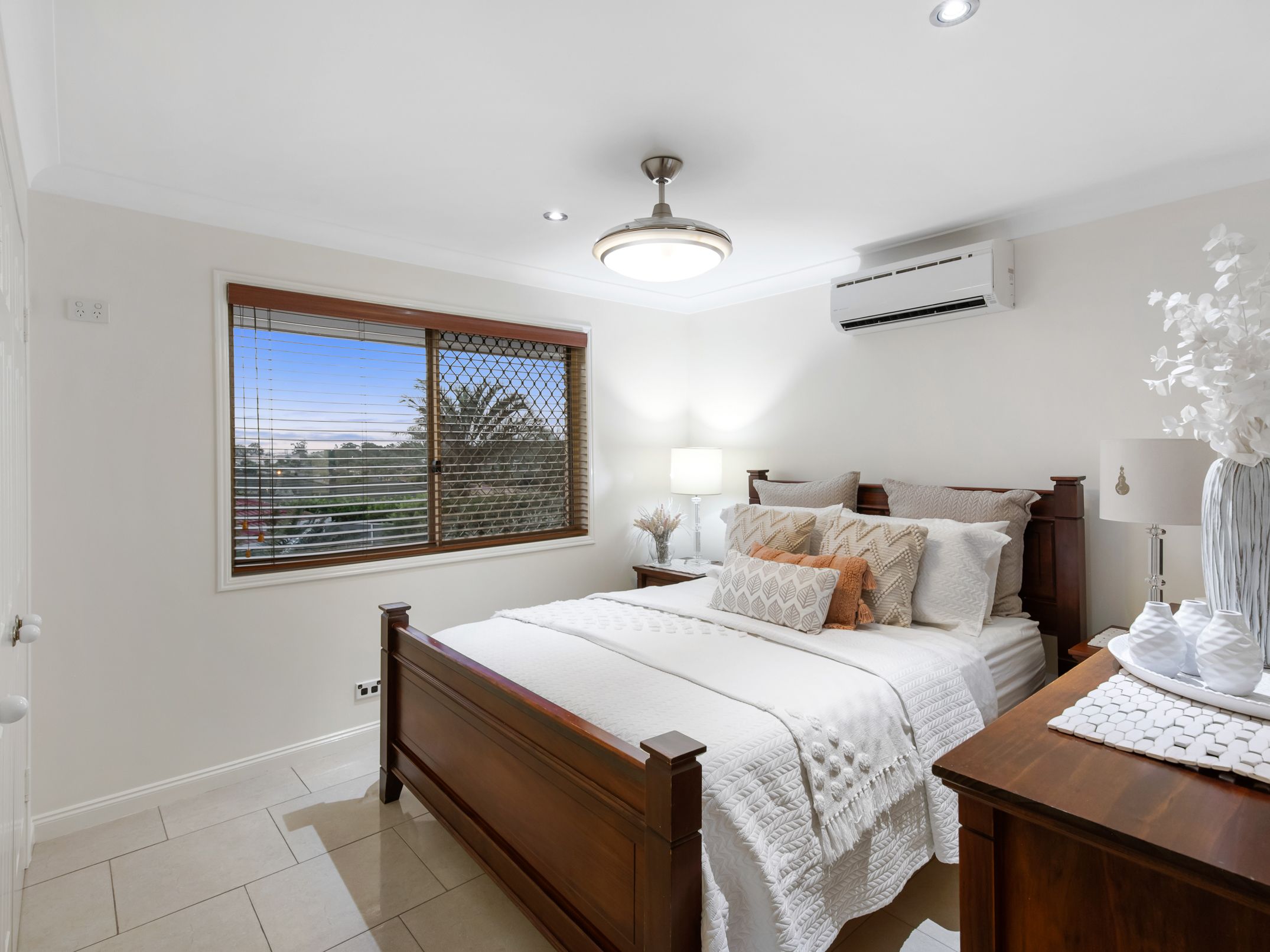 10 Rya Close — photo 17 of 17