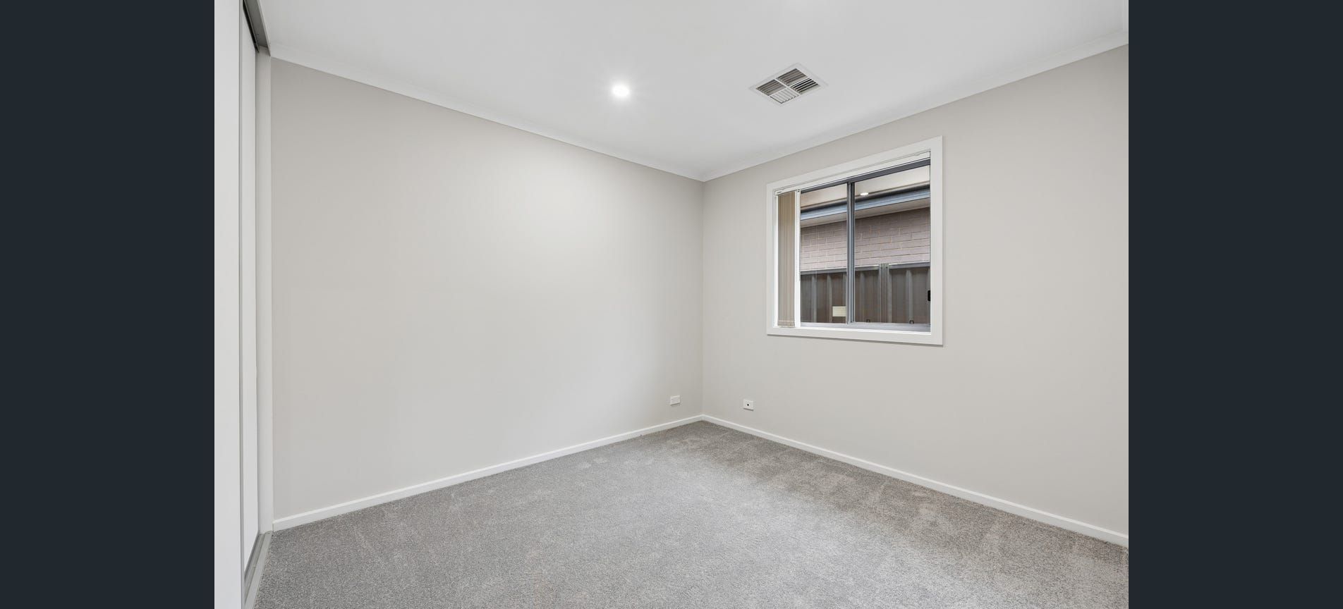 8 Mcewen Road — photo 9 of 12