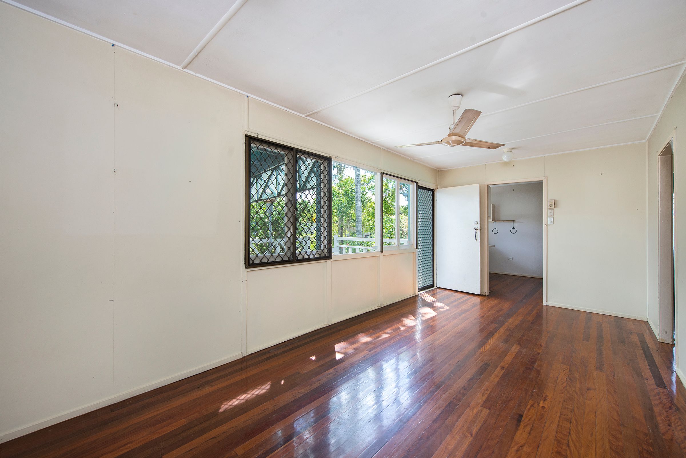 7 Bruce Road, Woodridge, QLD 4114