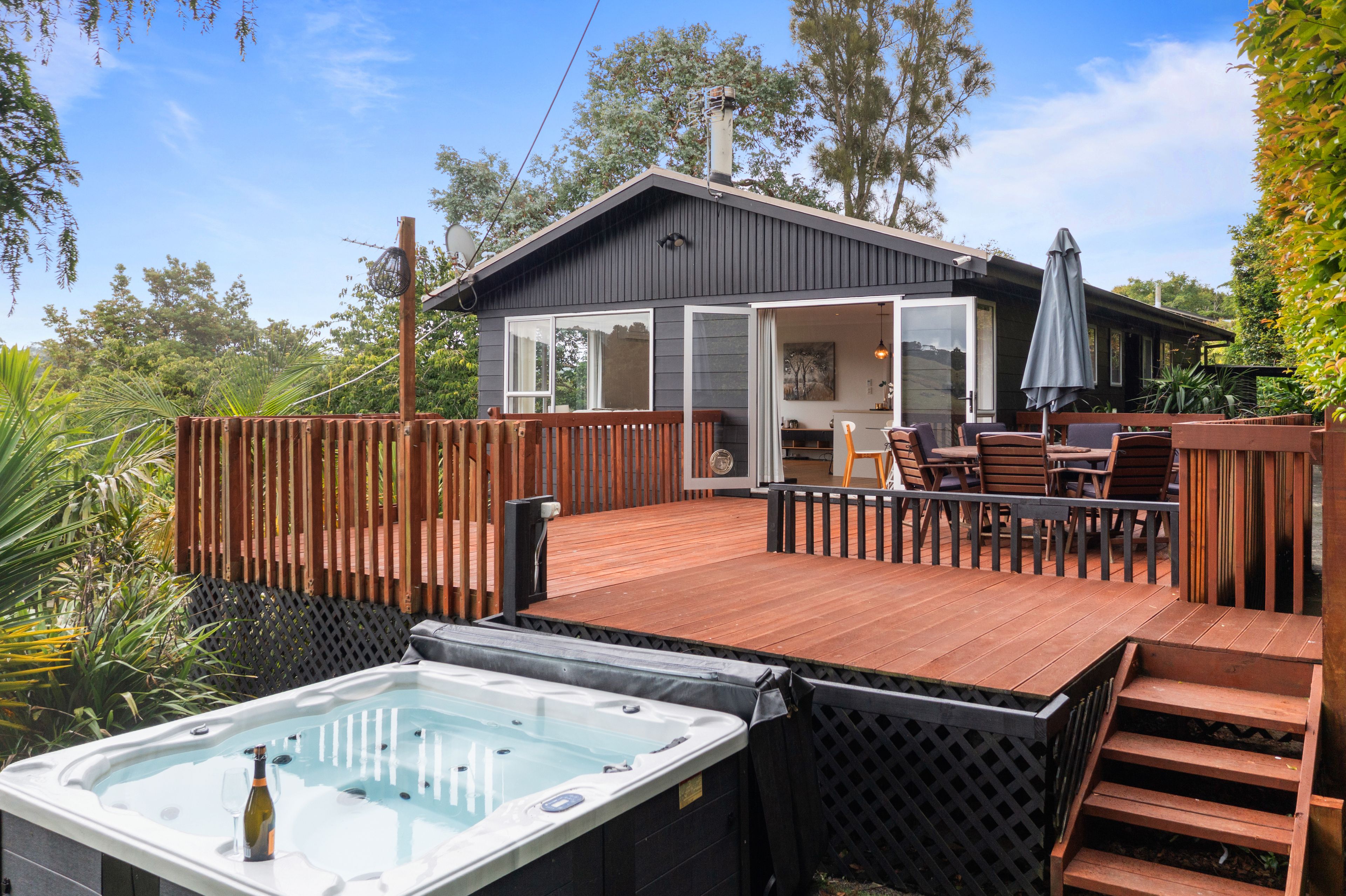 47 Waitakere Road, Waitakere, Waitakere City