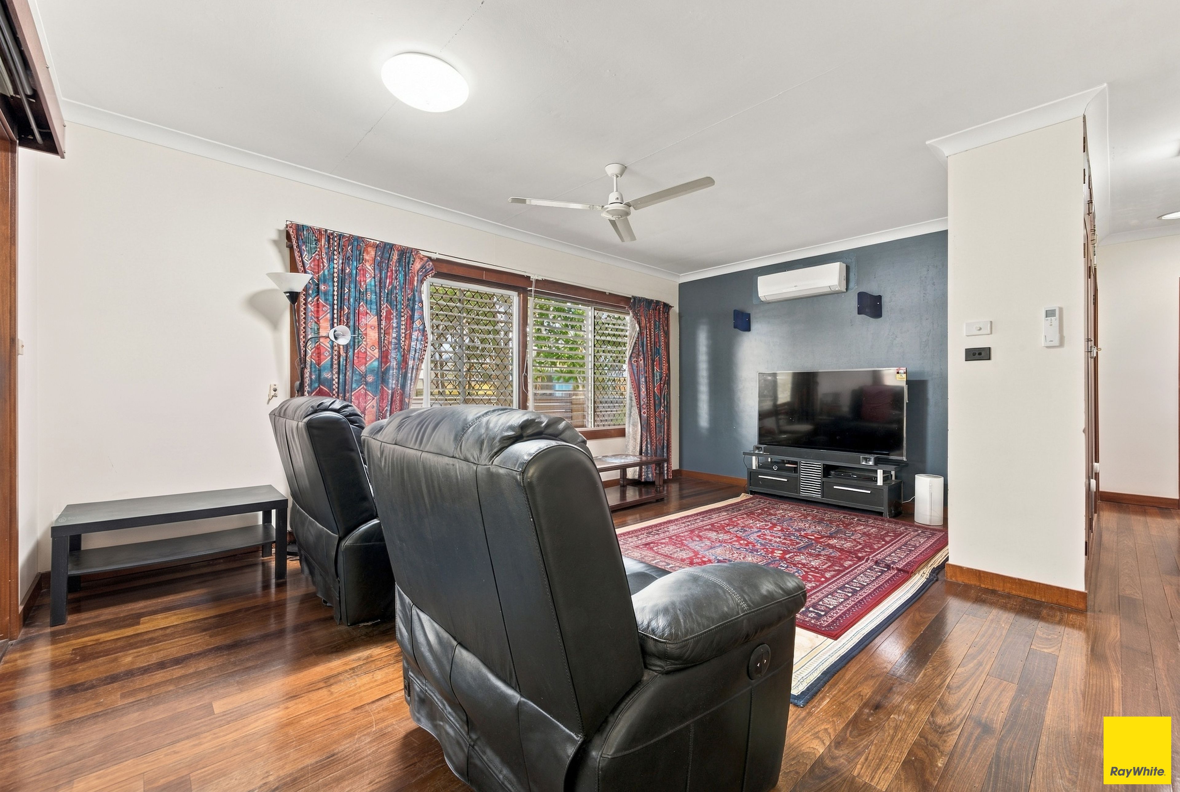 17-19 Dillon Street — photo 3 of 19