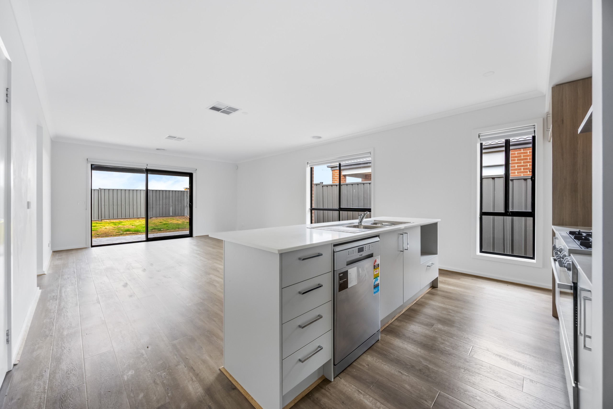 23 Butcherbird Parade, WINTER VALLEY, VIC 3358