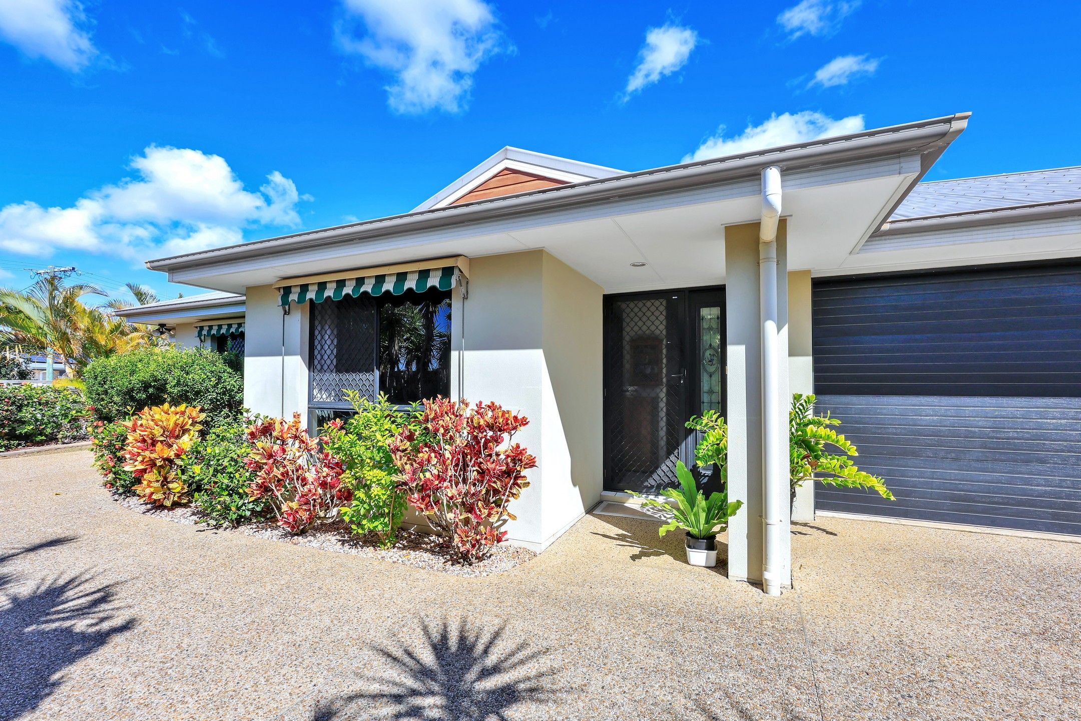 1/4A Hillvue Crescent — photo 5 of 28