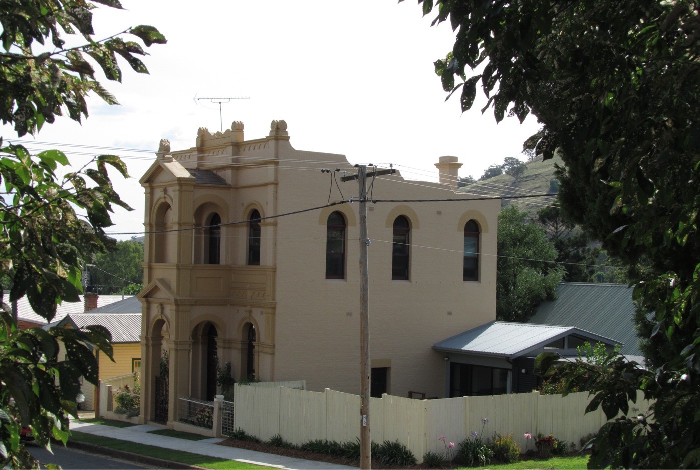 16 Kitchener Street, Gundagai, NSW 2722