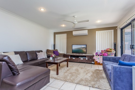 4 Acacia Crescent, Kallangur, QLD 4503