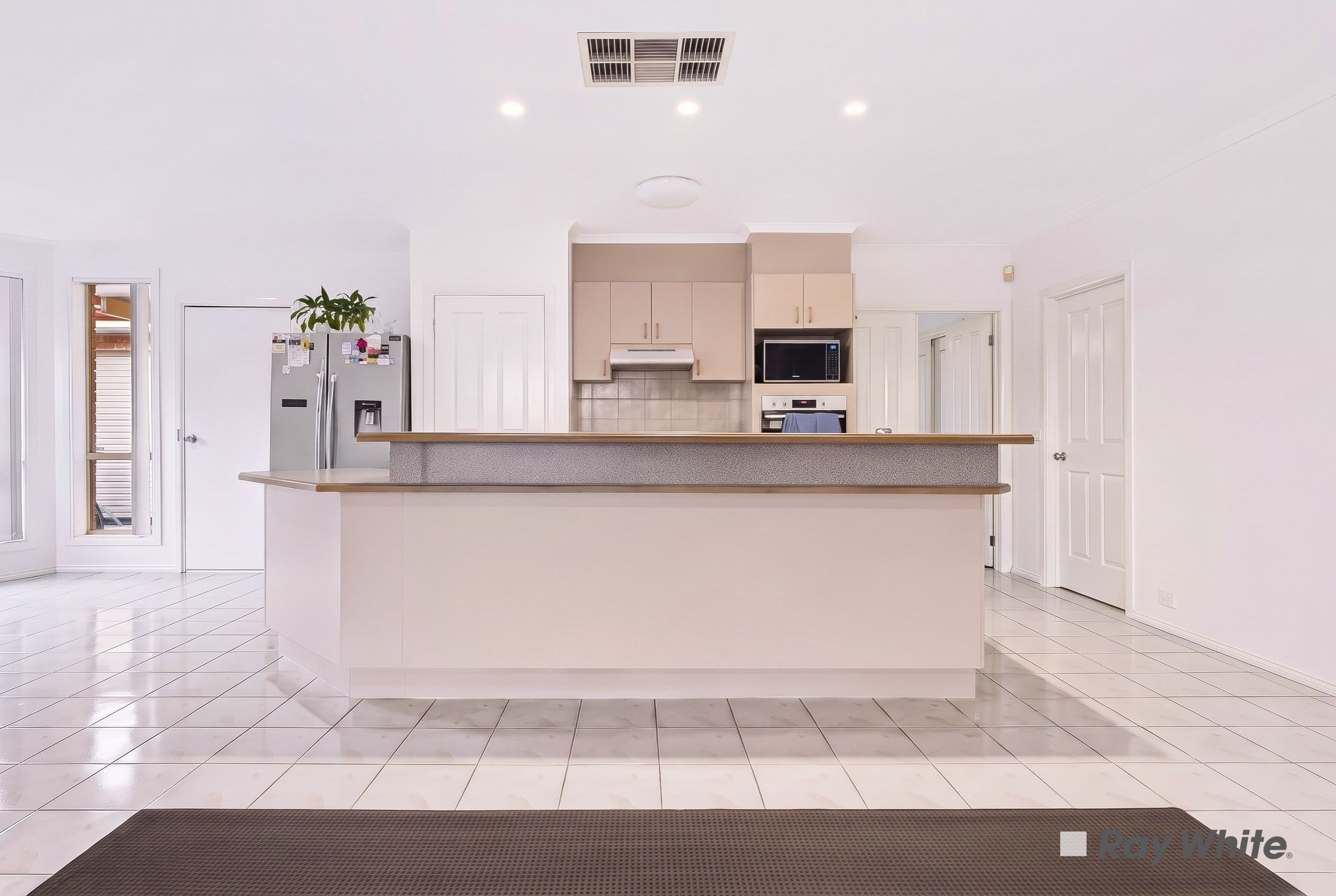 13 Ryelands Drive — photo 3 of 24