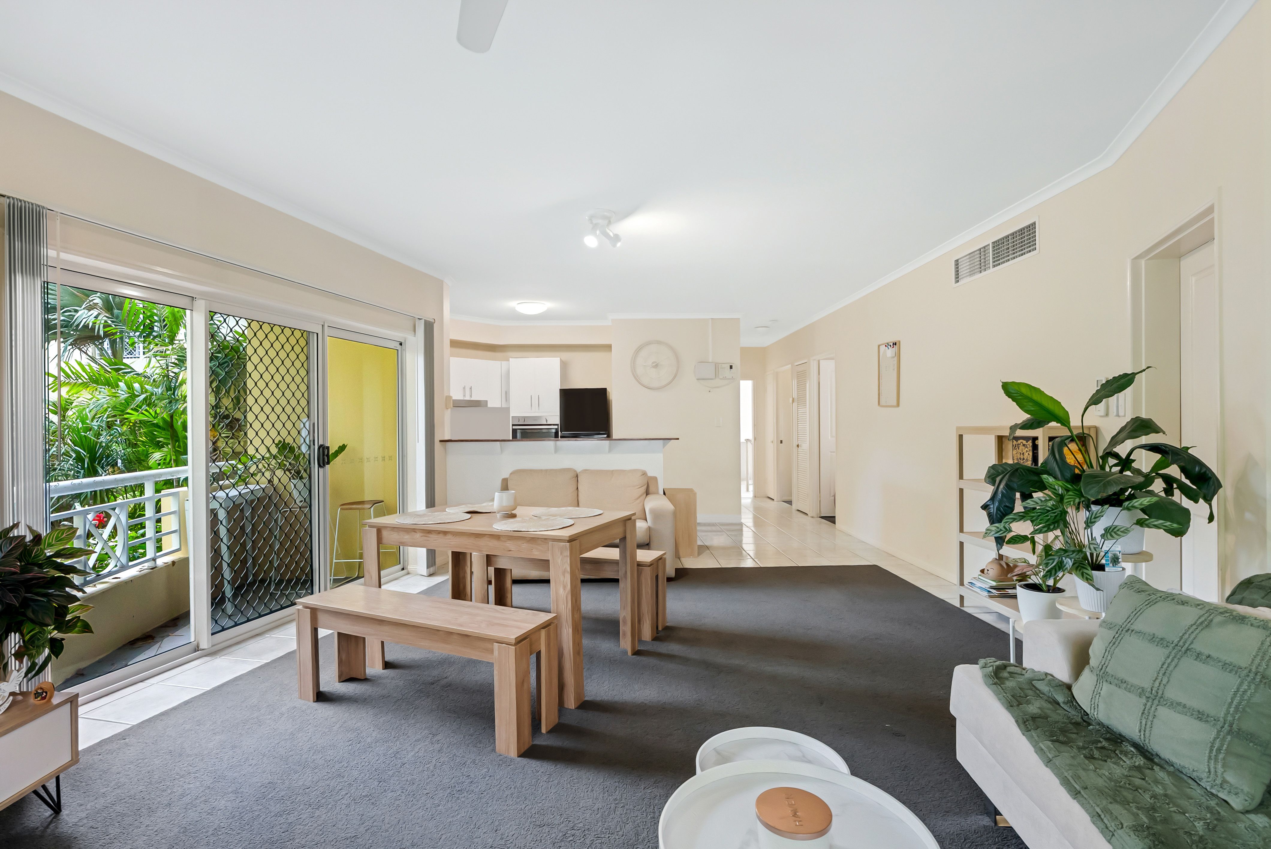 25-27 Digger Street, Cairns North QLD 4870