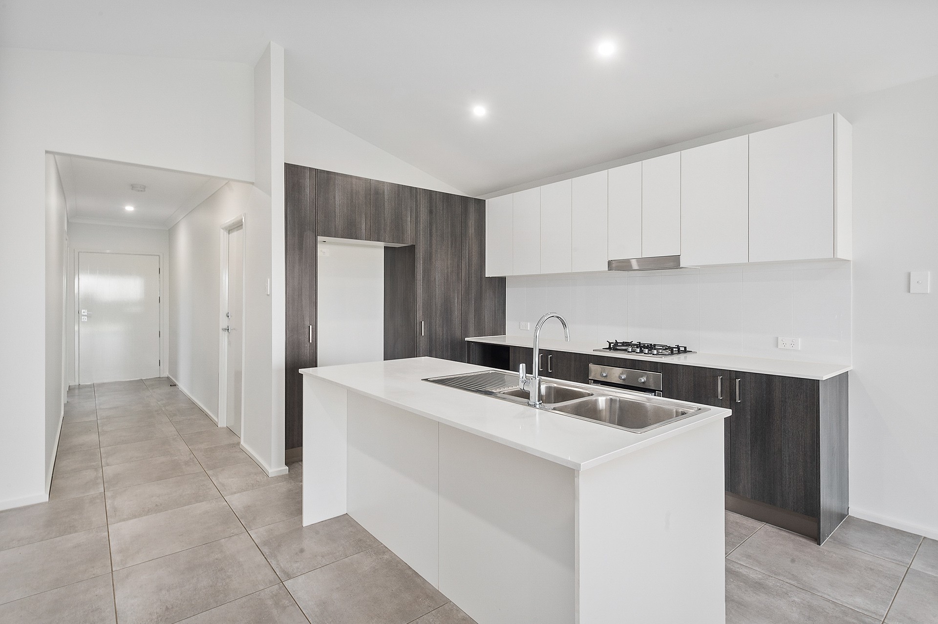 17 Joseph Hollins Street, Moss Vale, NSW 2577