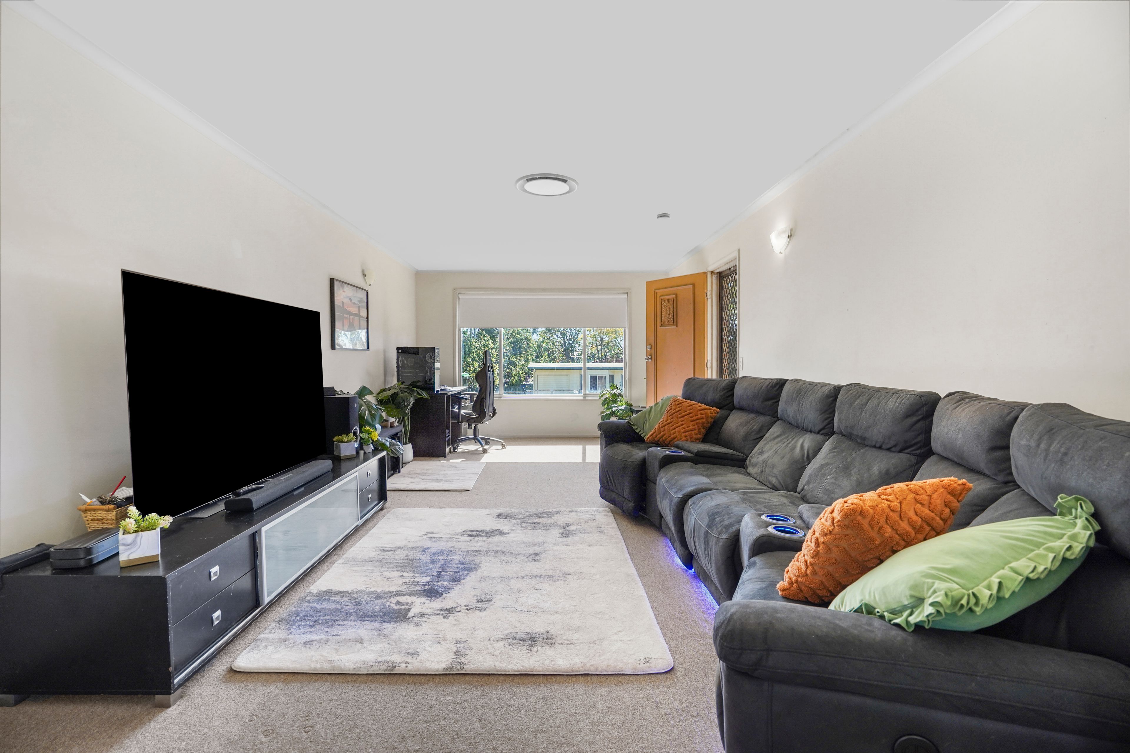 7 Tasman Terrace — photo 3 of 21