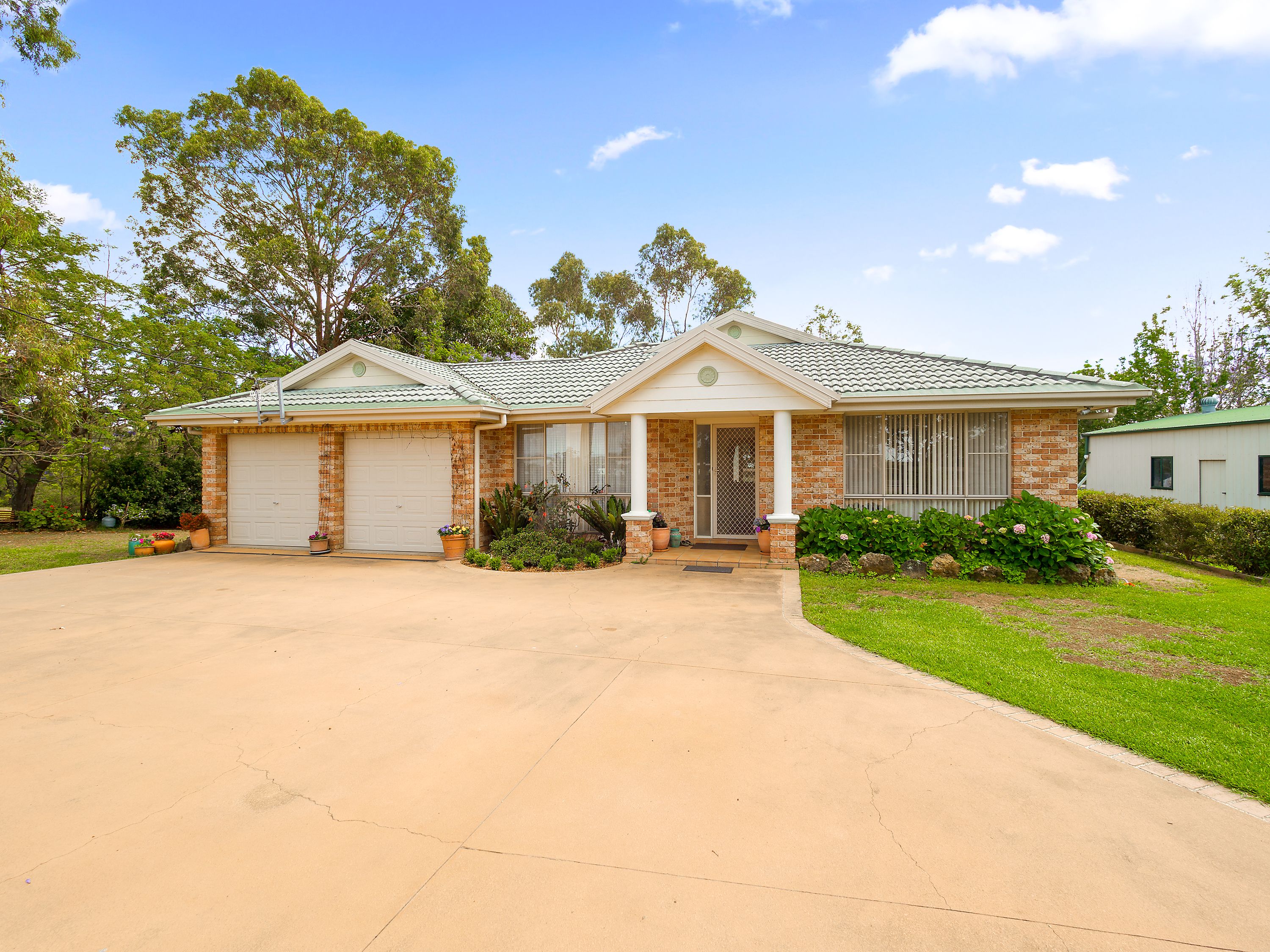 771 East Kurrajong Road