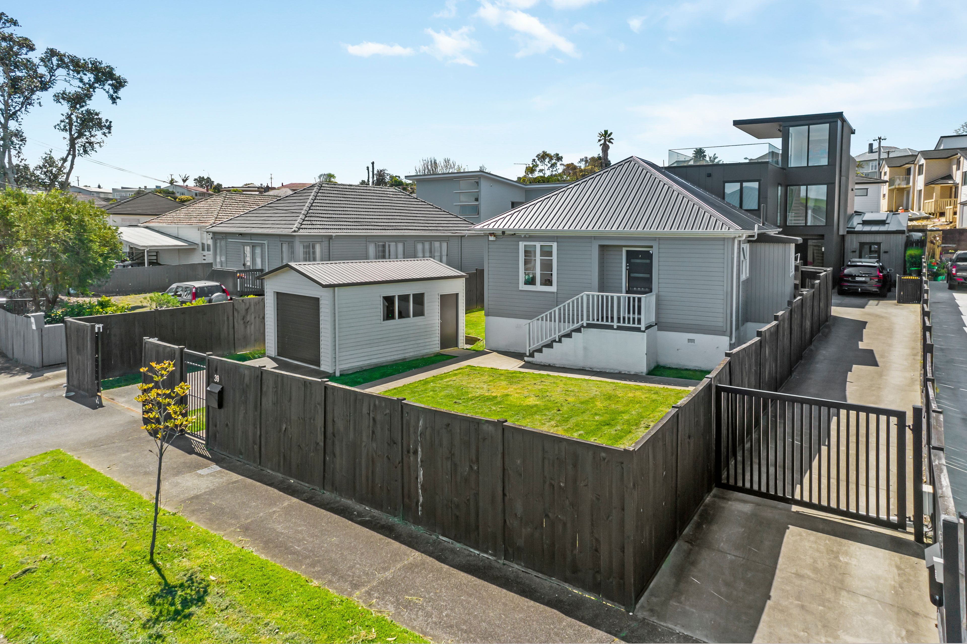 39 Bremner Avenue, Mount Roskill, Auckland City 1041 Sold House Ray