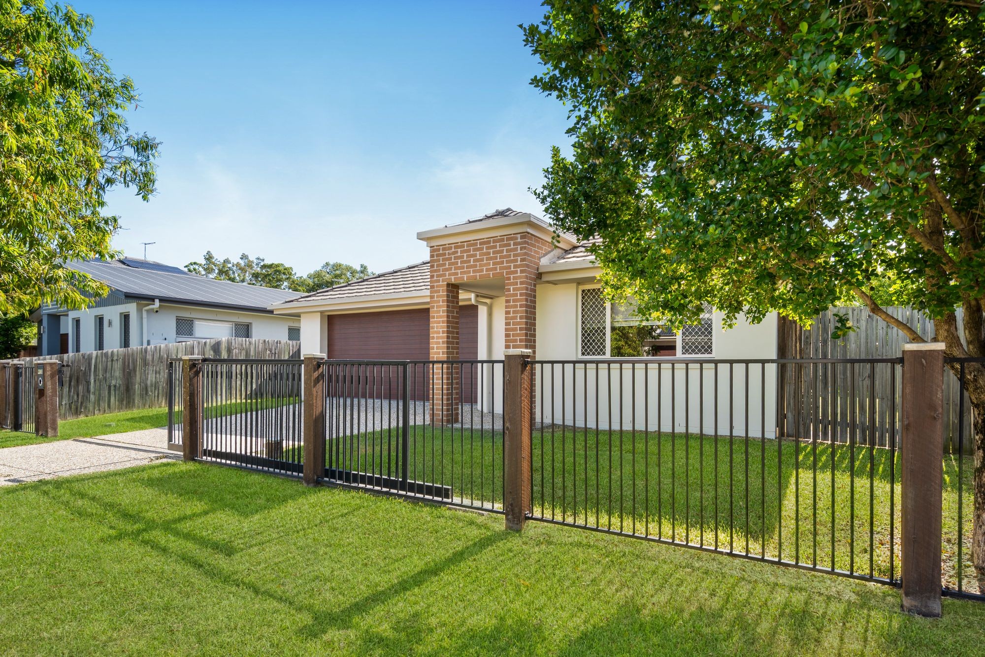 11 Woodgate Street, Oxley, QLD 4075