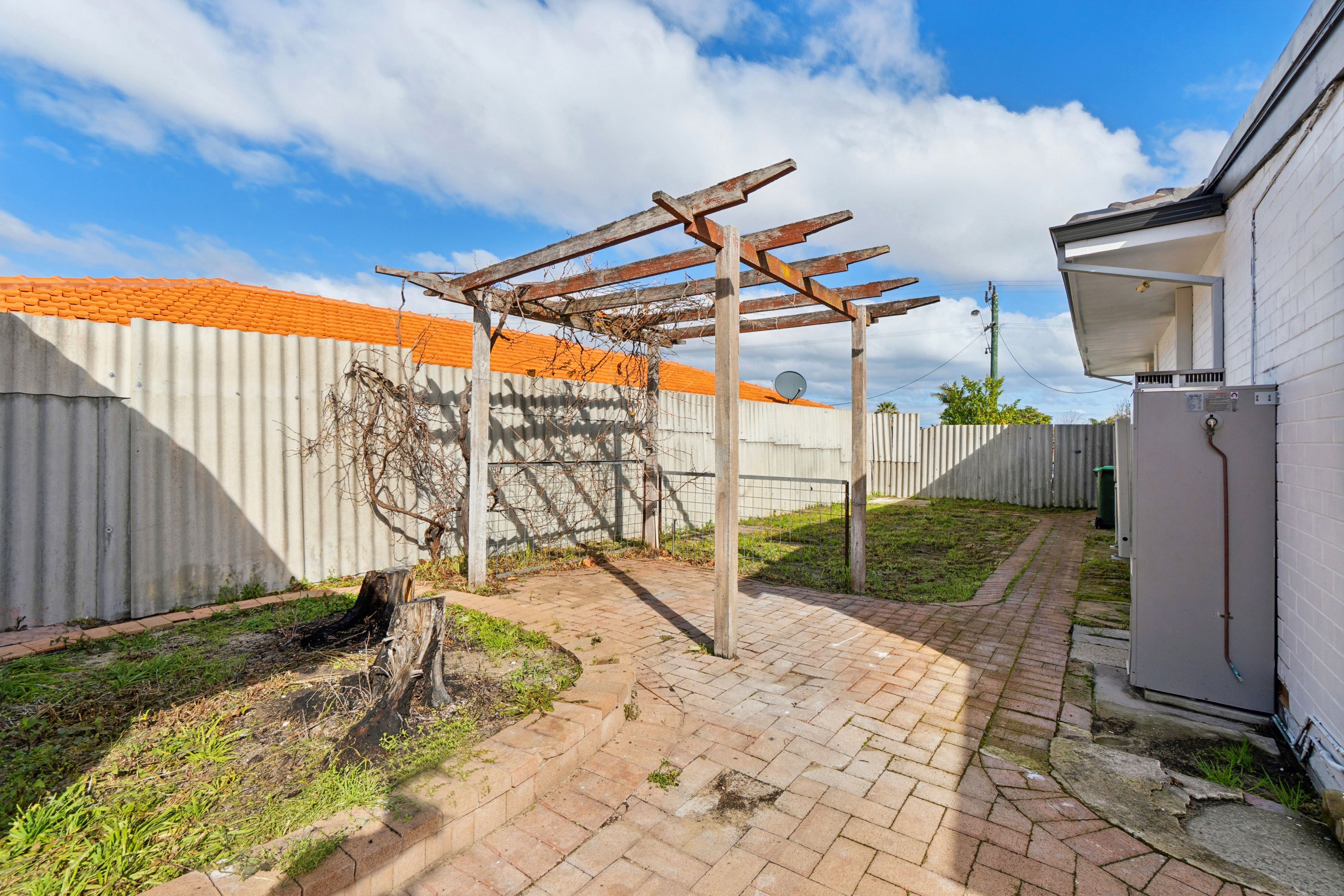 852 Wanneroo Road — photo 13 of 16