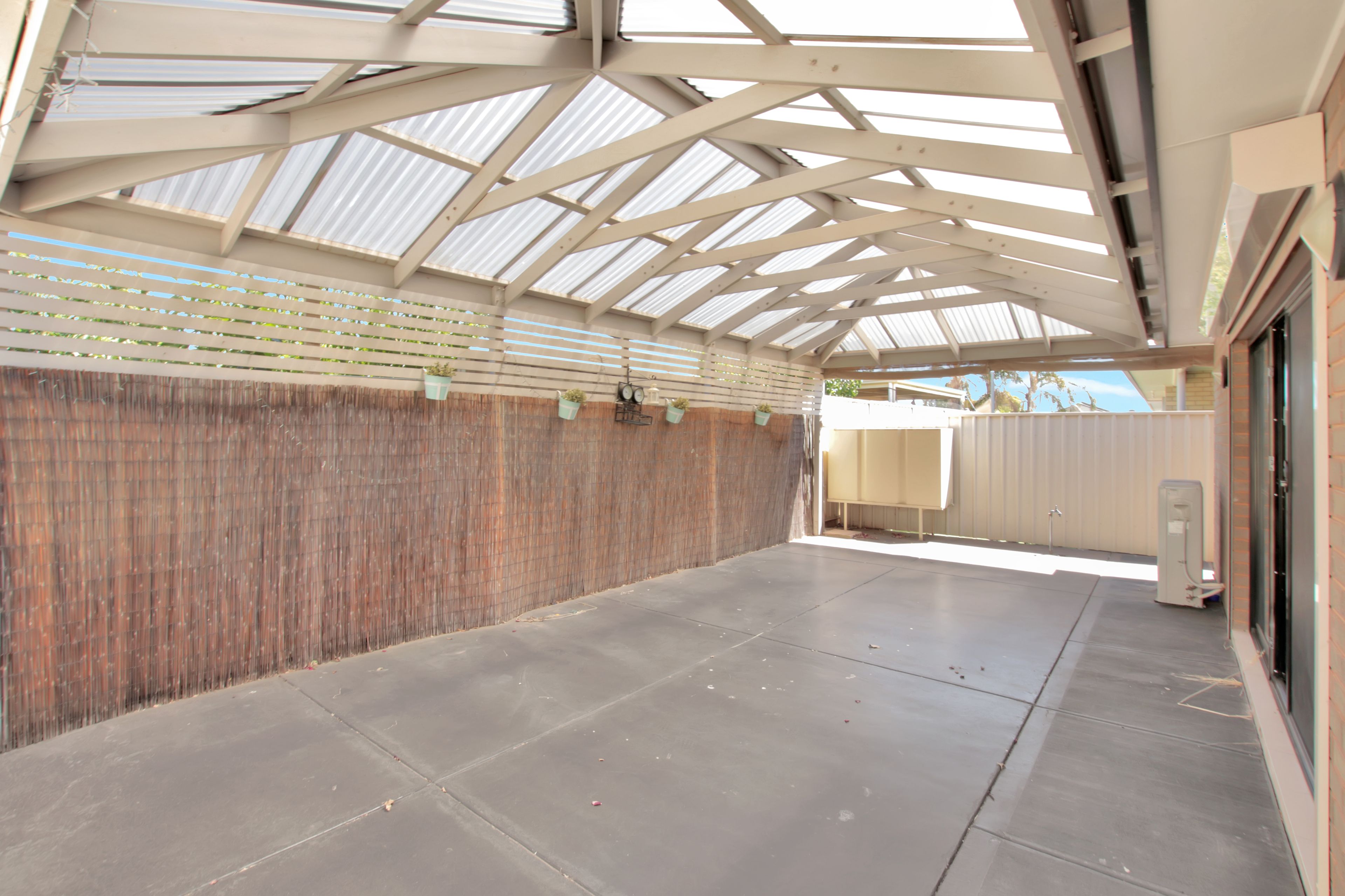 24 Leaf Street — photo 14 of 14