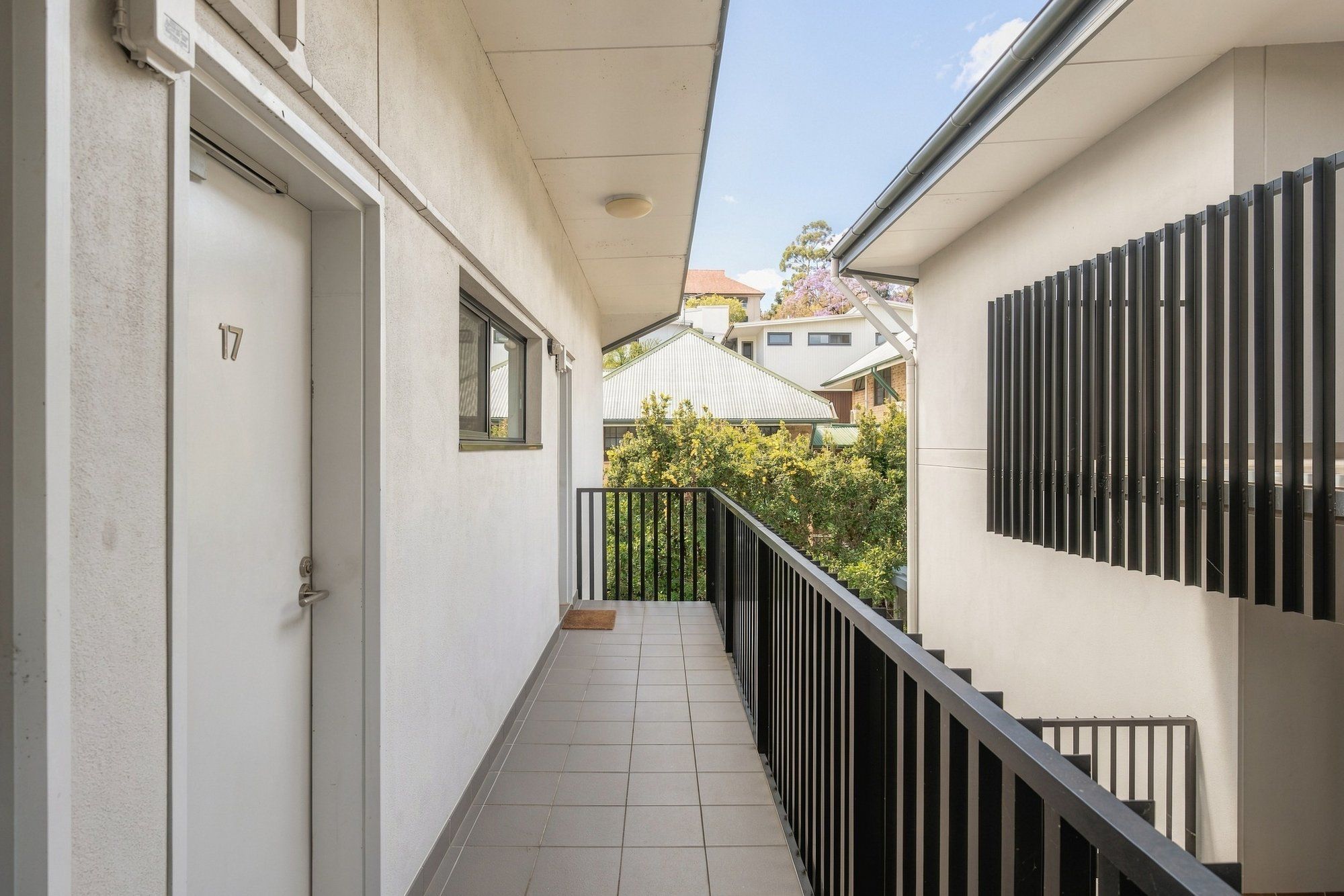 17/51 Gibb Street — photo 8 of 11