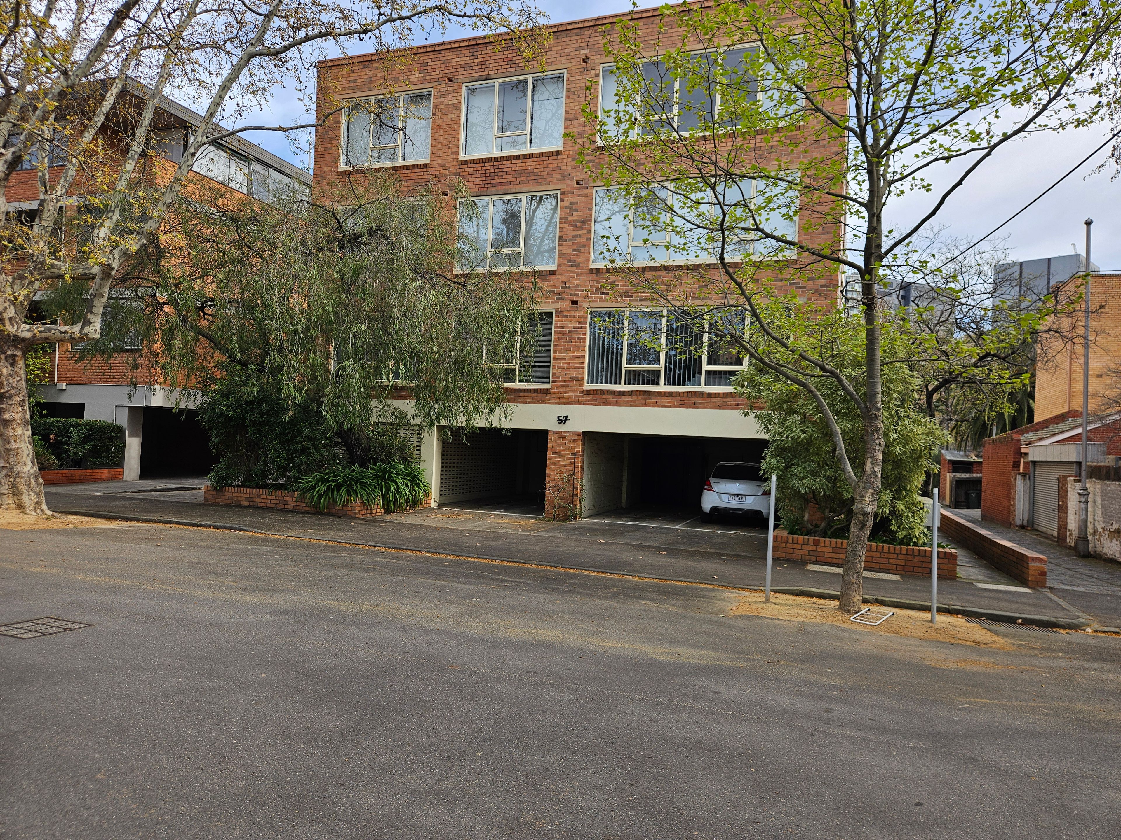 11/57 Adams Street — photo 6 of 8