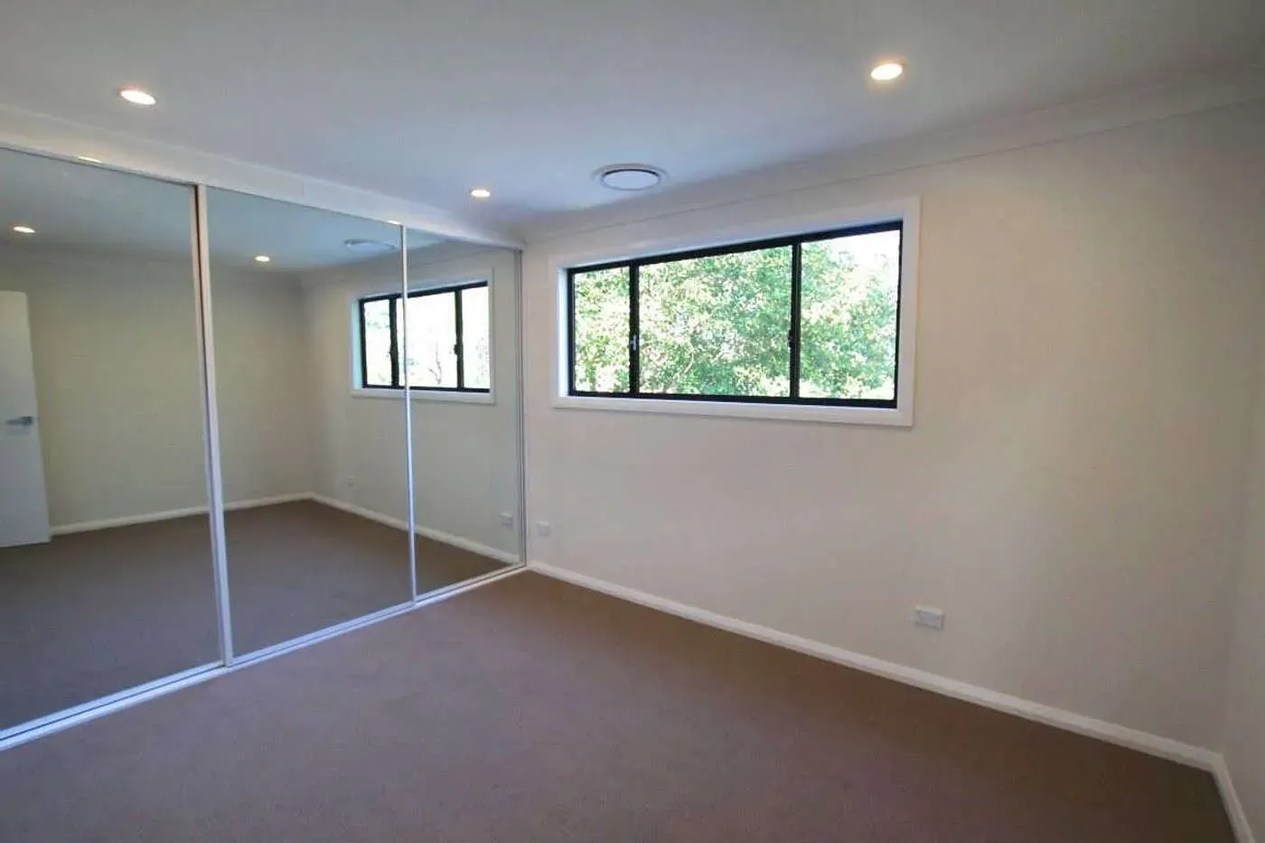 28 Acland Street — photo 7 of 10