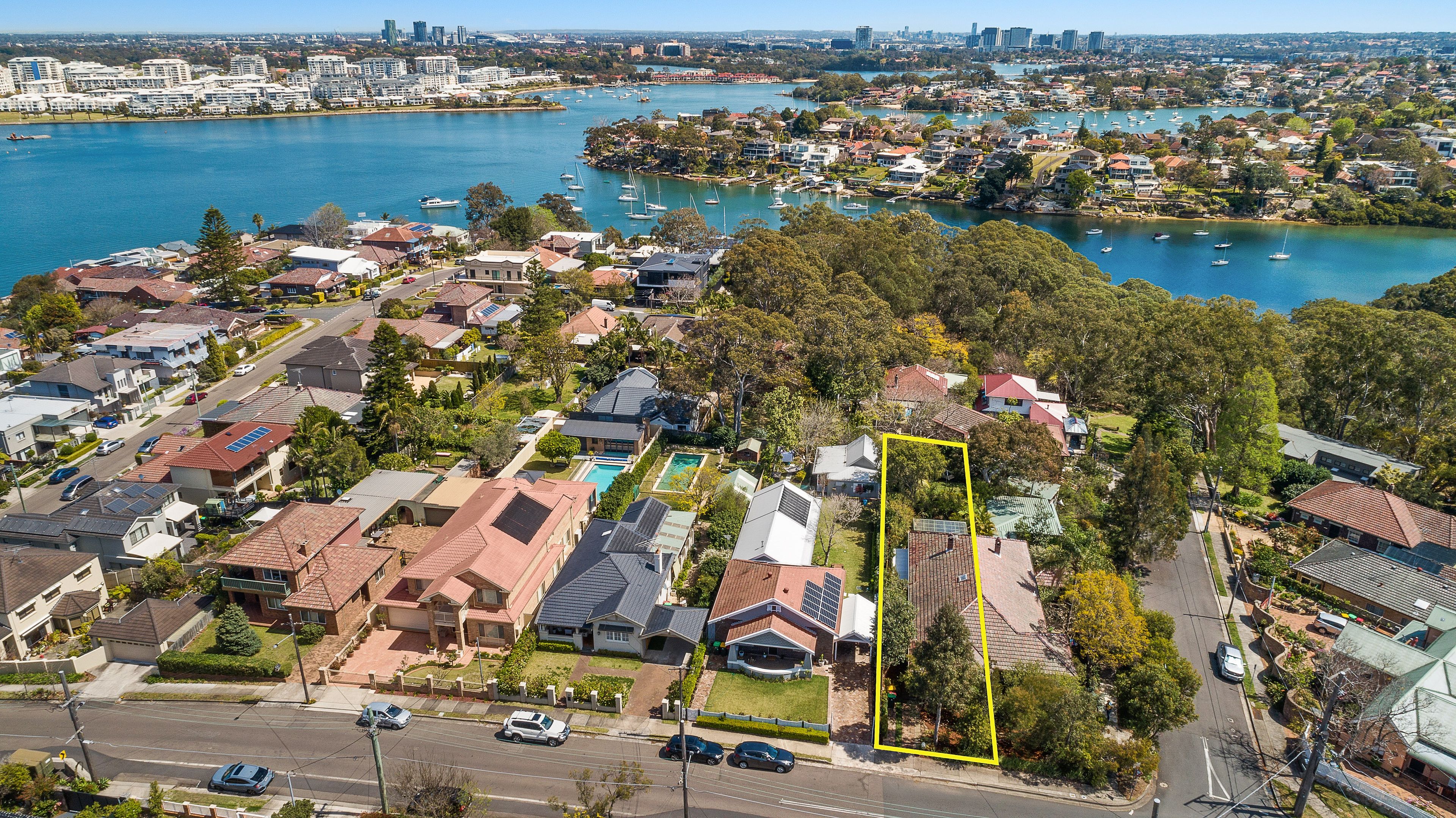 55 Meriton Street