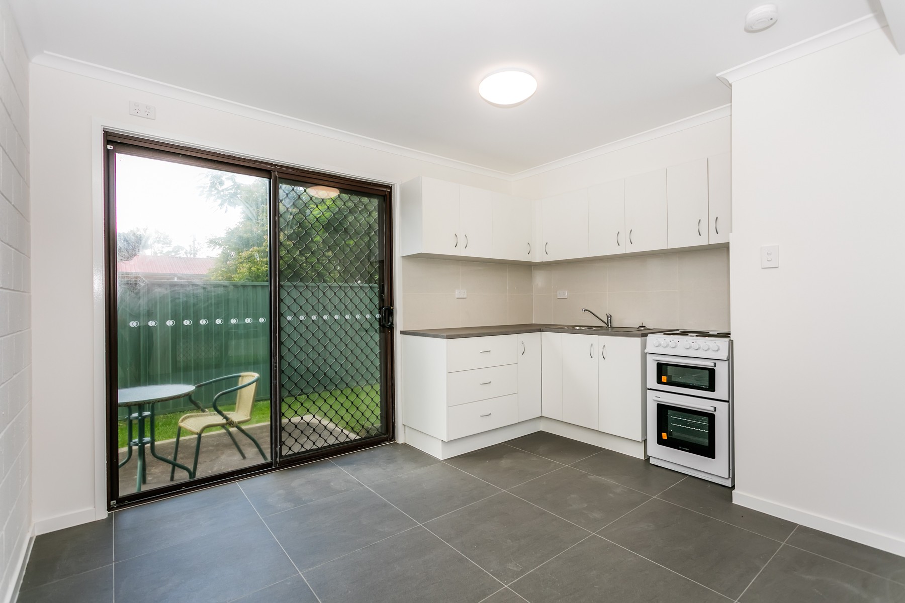 4/41 Defiance Road, Woodridge, QLD 4114
